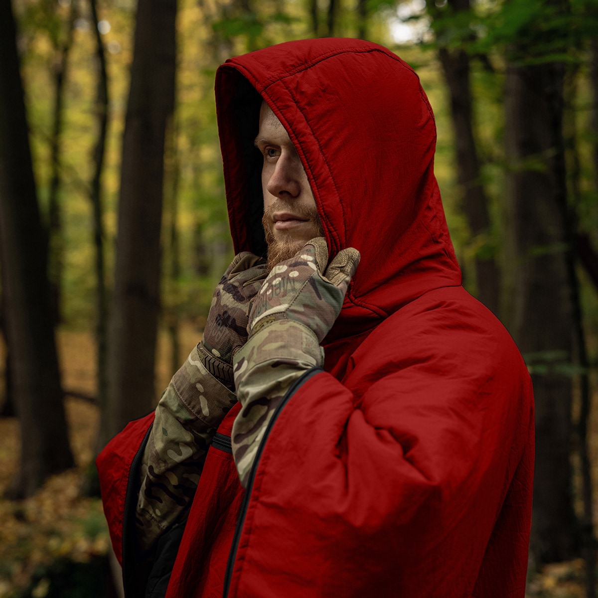 Helikon-Tex Swagman Roll Climashield Apex Poncho makuupussitoiminnolla - Crimson Sky