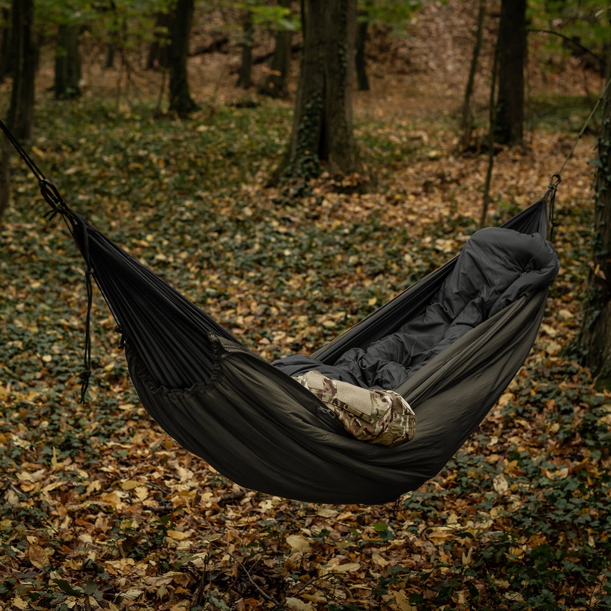 Helikon-Tex Swagman Roll Climashield Apex Poncho makuupussitoiminnolla - Taiga Green