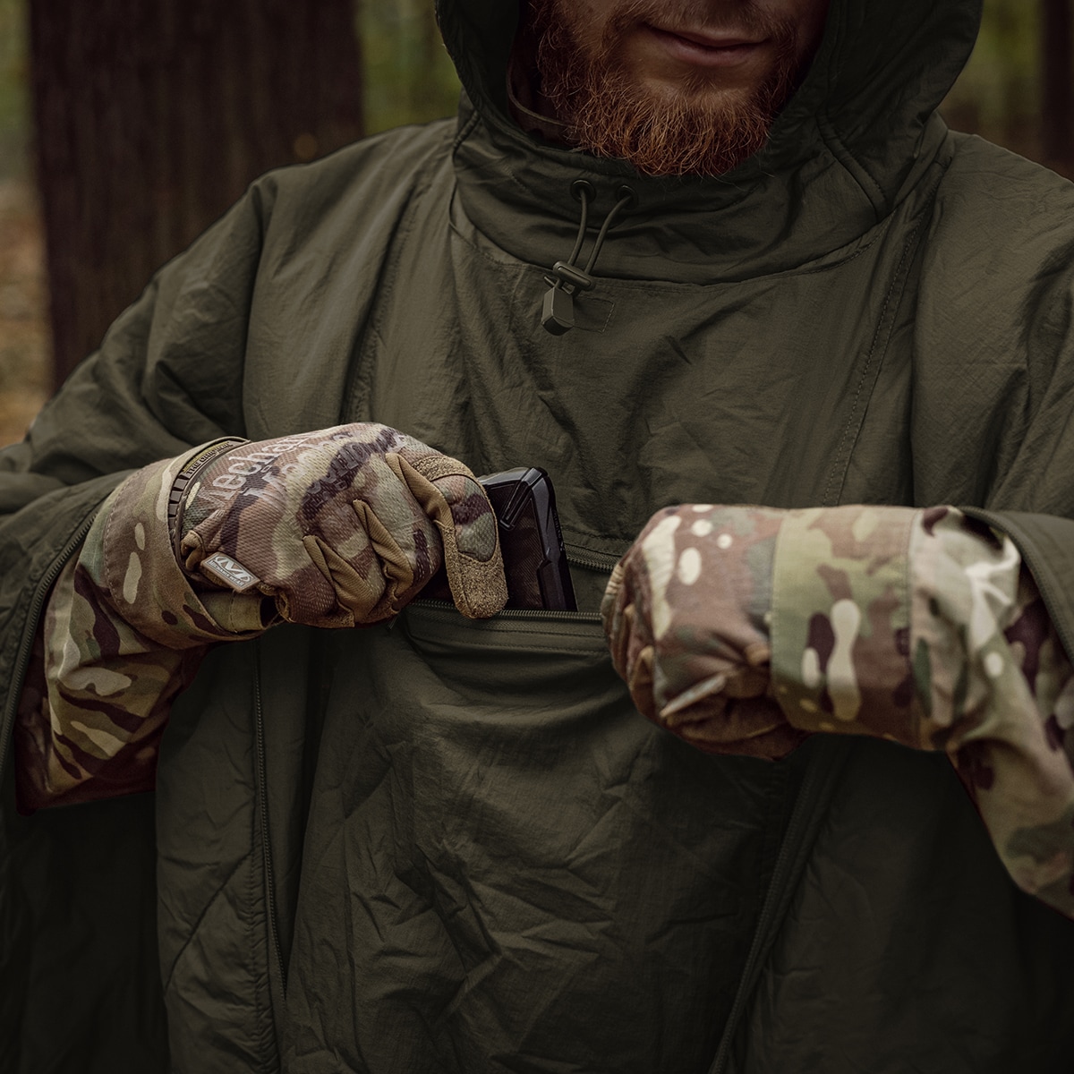 Helikon-Tex Swagman Roll Climashield Apex Poncho makuupussitoiminnolla - Taiga Green