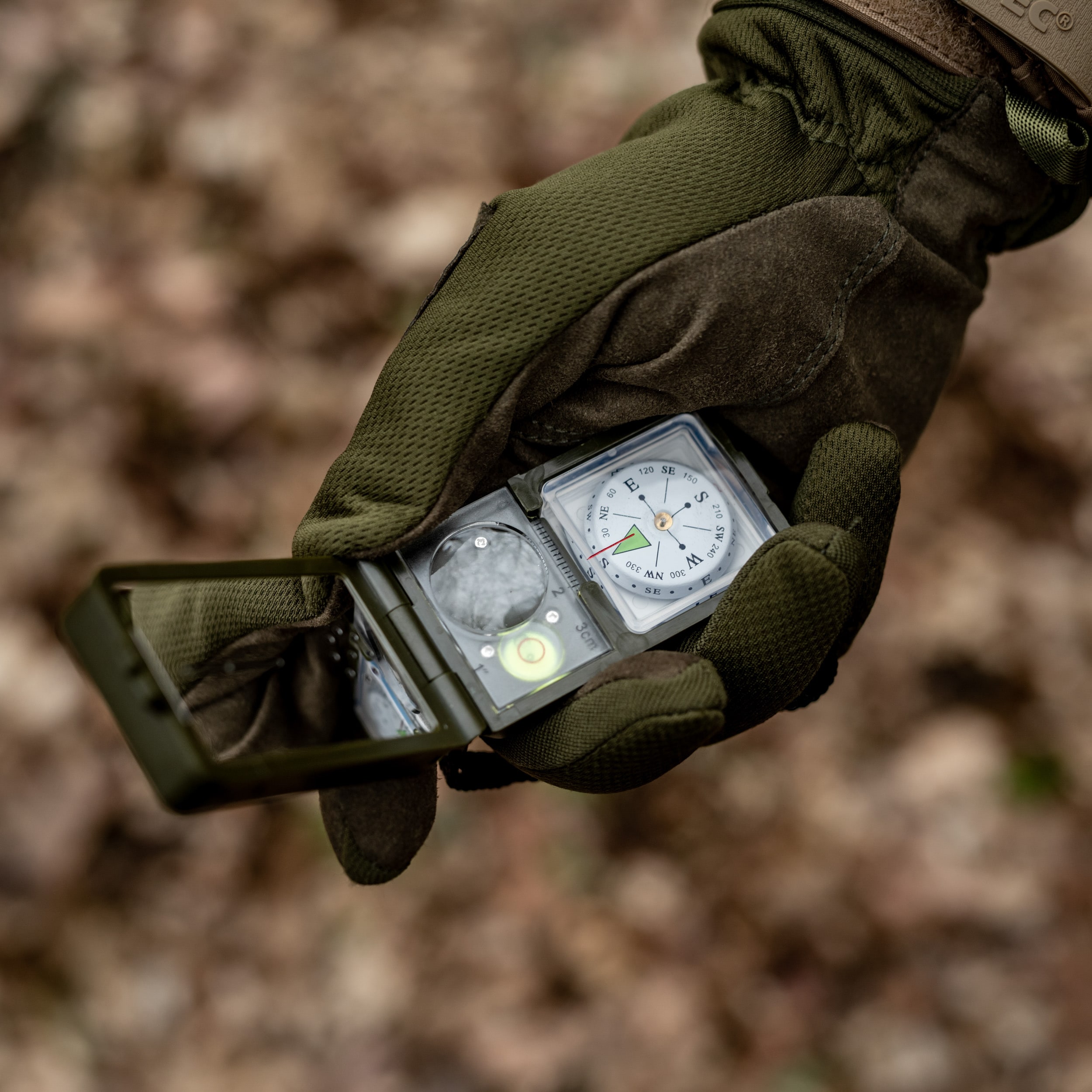 Mil-Tec Monitoimikompassi - Olive