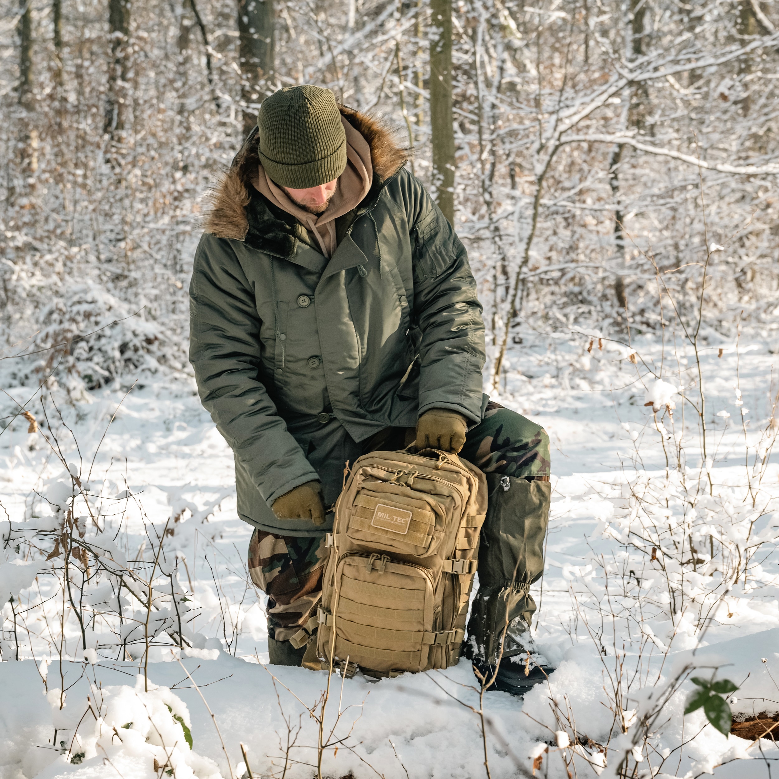 Mil-Tec Assault Pack Large Reppu 36 l - Coyote Brown