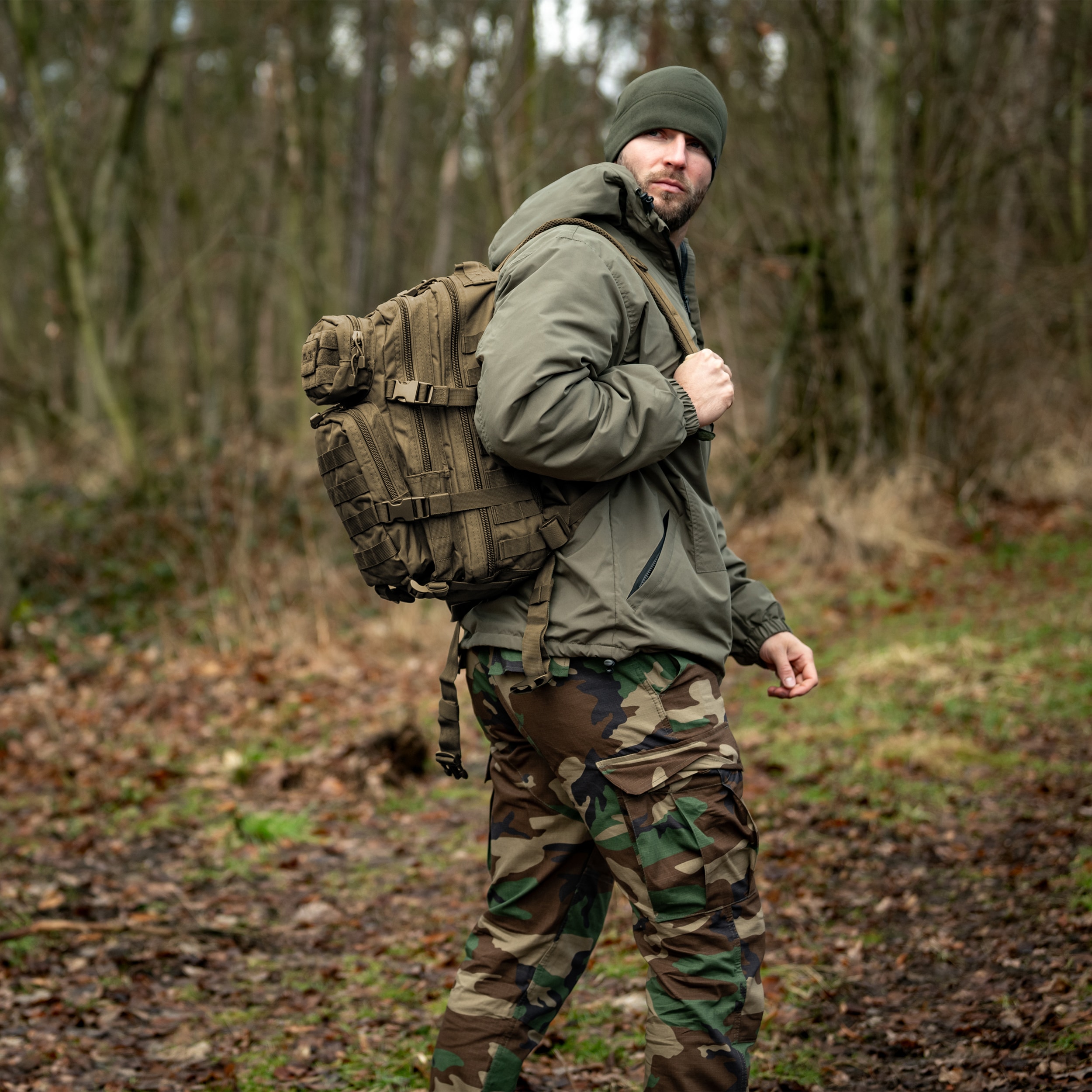 Mil-Tec Assault Pack Small Reppu 20 l - Coyote