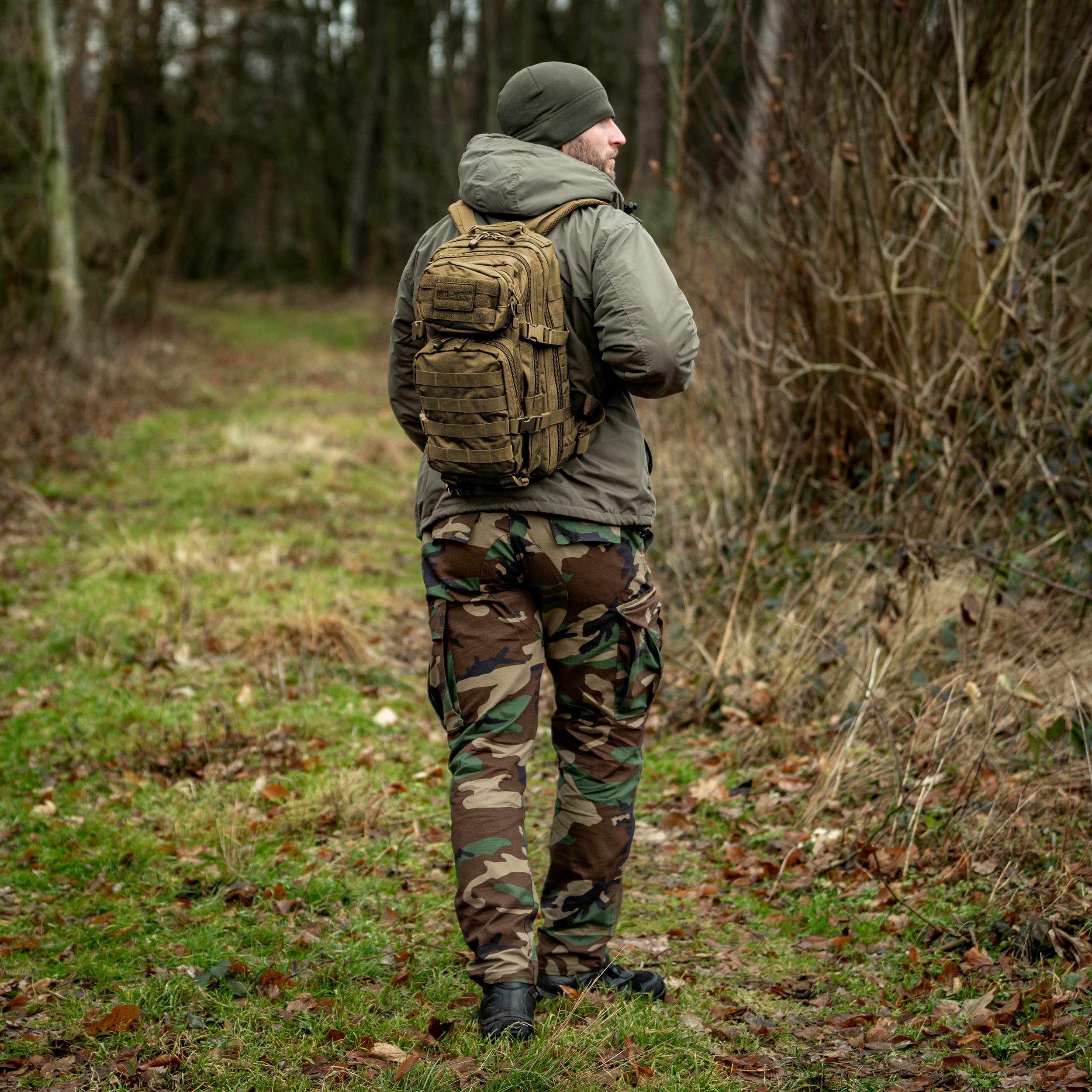Mil-Tec Assault Pack Small Reppu 20 l - Coyote