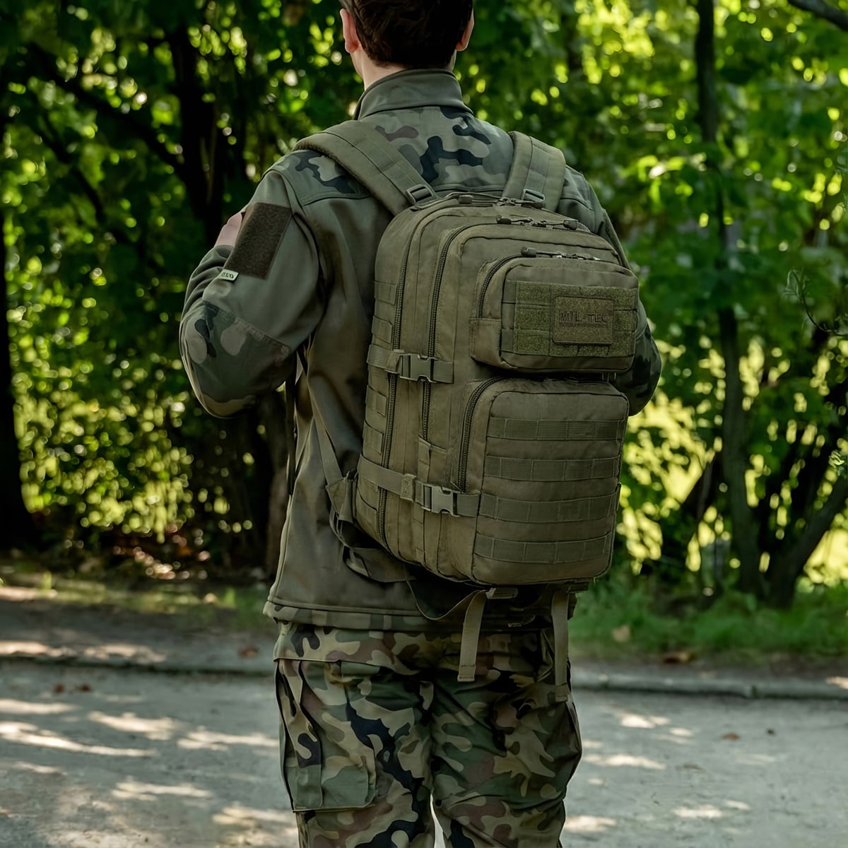 Mil-Tec Assault Pack Large Reppu 36 l - Olive