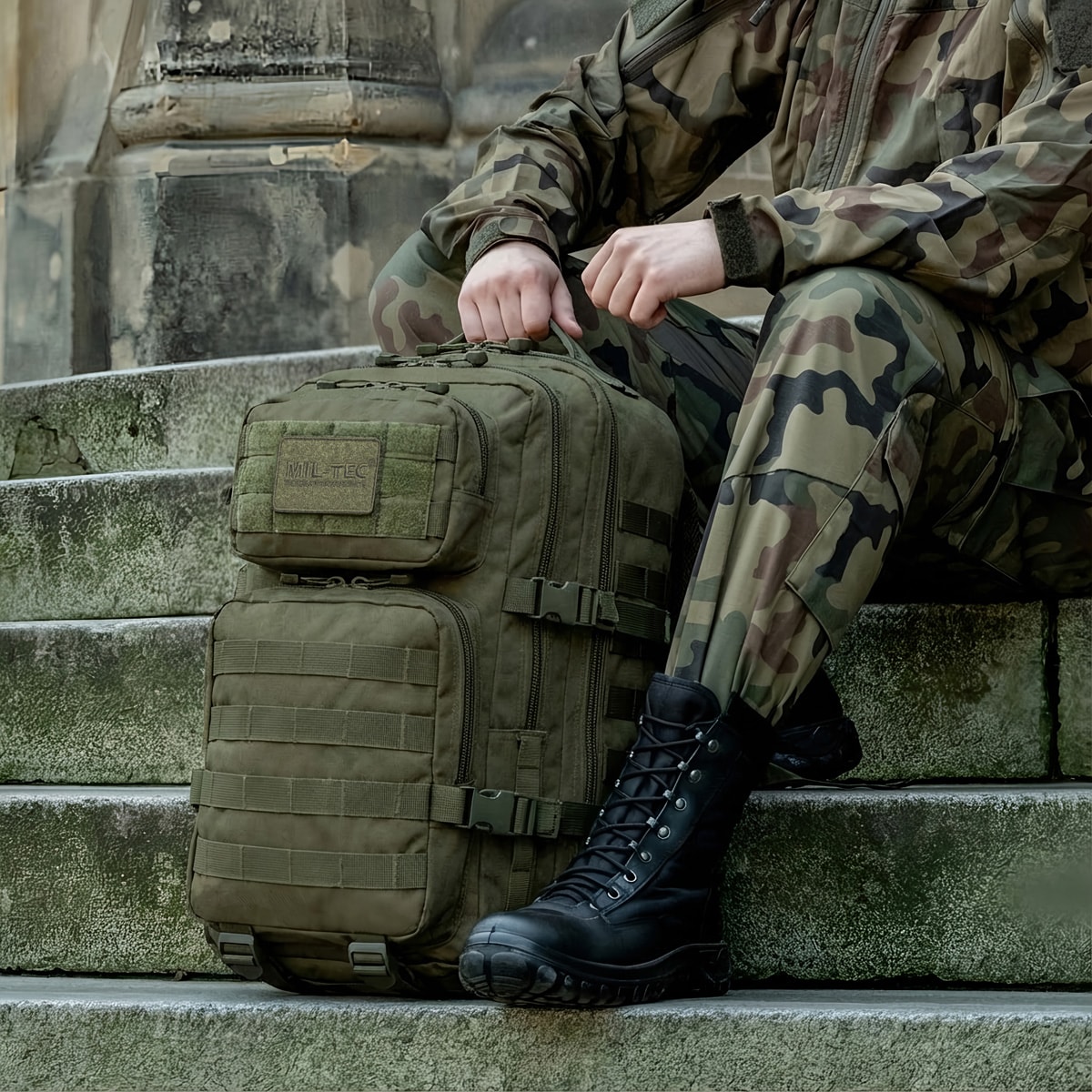 Mil-Tec Assault Pack Large Reppu 36 l - Olive