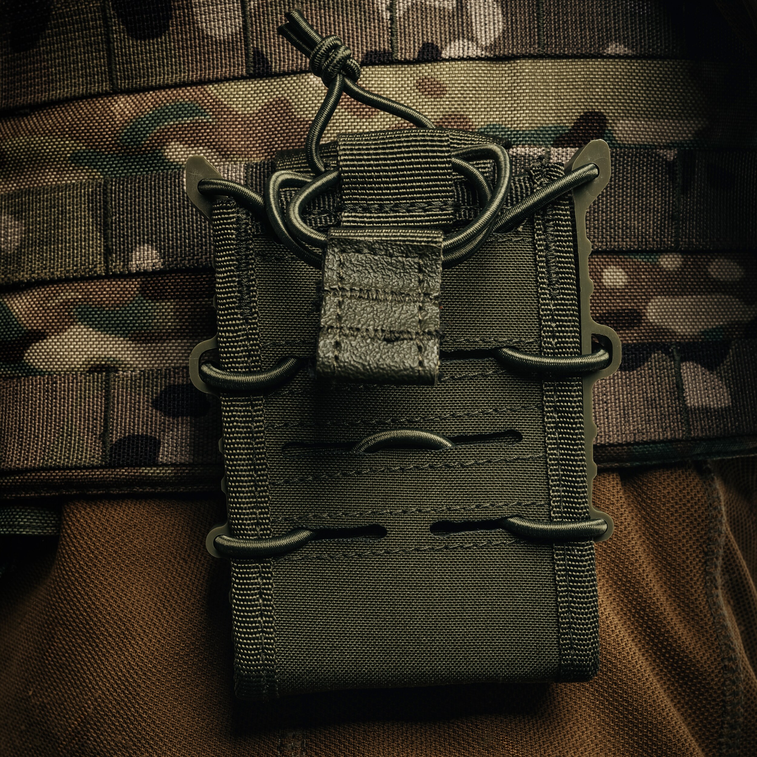 Pochette universelle Flex Mil-Tec pour le chargeur AK, M4/M16, G36 - Olive