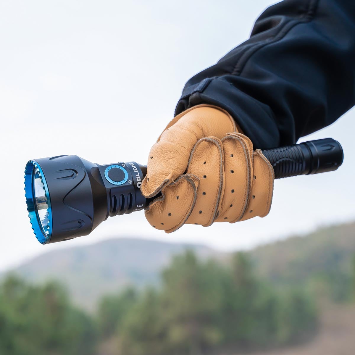 Lampe de poche tactique et de recherche Javelot Pro 2 Black - 2500 lumens Olight