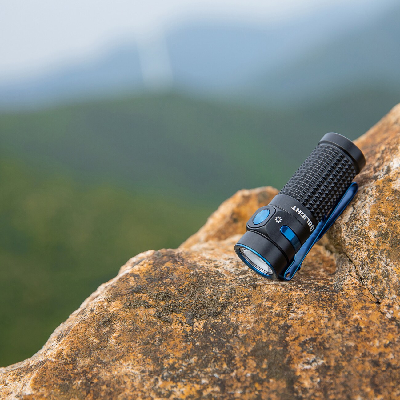 Lampe de poche rechargeable Baton 4 1300 lumens Olight - Black