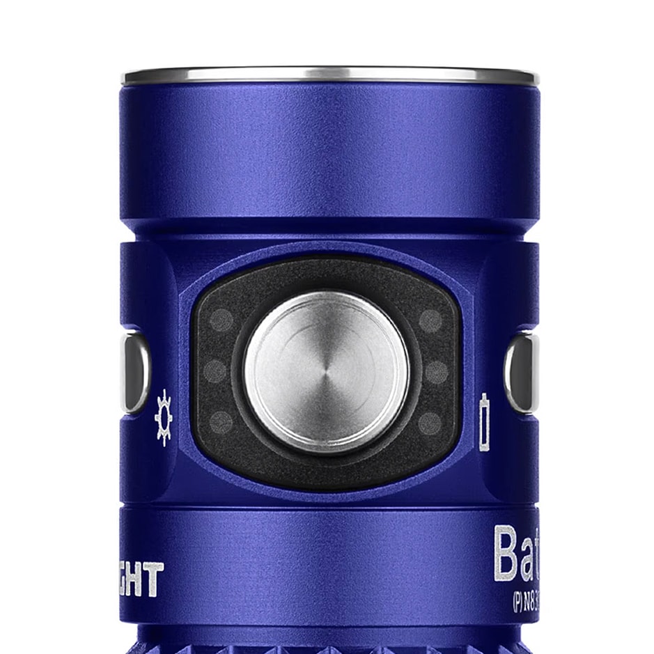 Lampe de poche avec étui de chargement sans fil Baton 4 Premium Edition - 1300 lumens Olight - Regal Blue