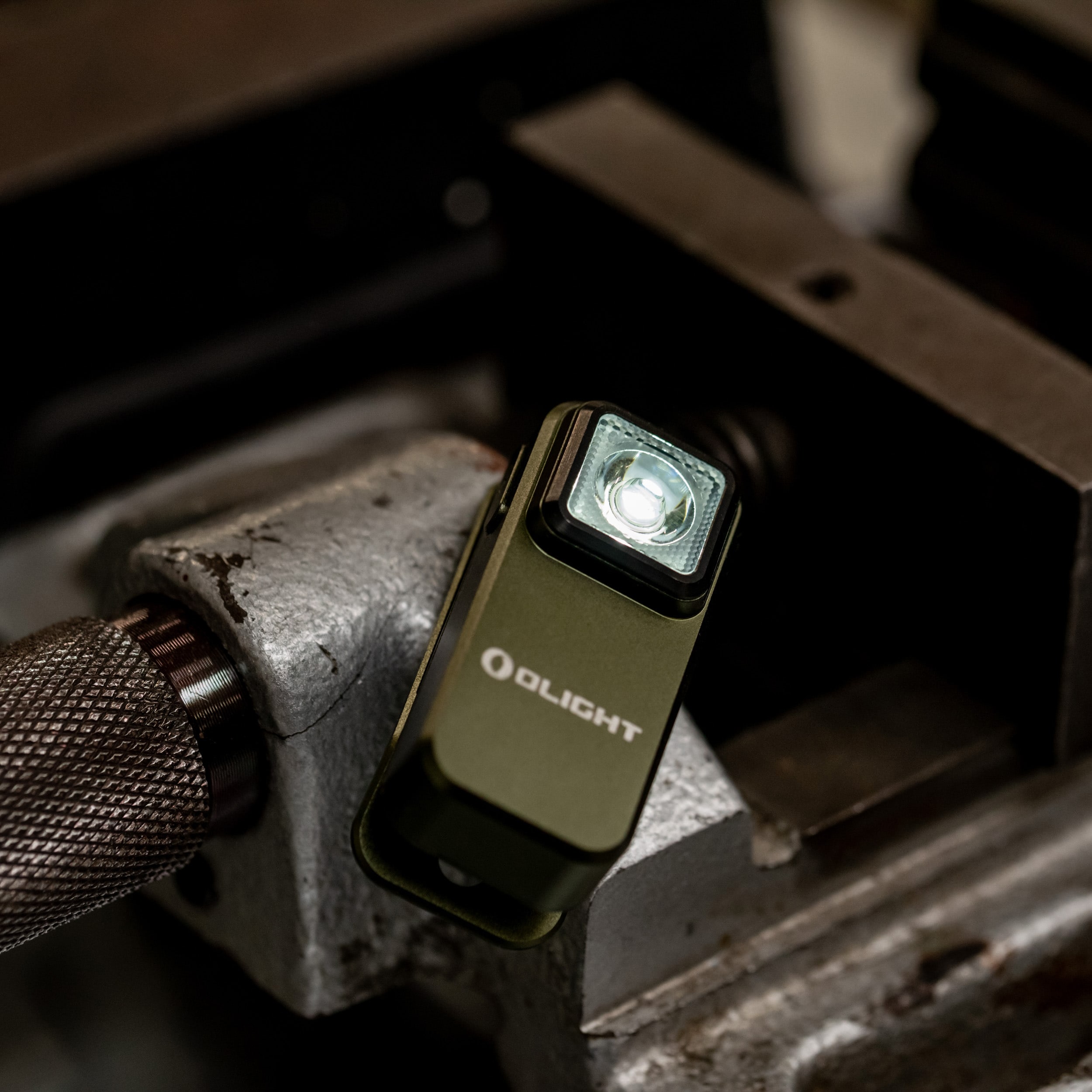 Lampe de poche rechargeable Oclip 300 lumens Olight - OD Green