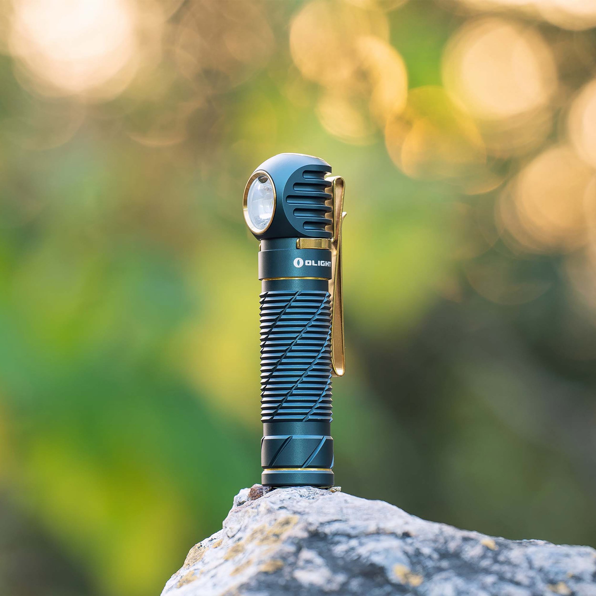 Lampe frontale et angulaire avec bandeau Perun 2 Cool White Kit 2500 lumens Olight- Dream Blue