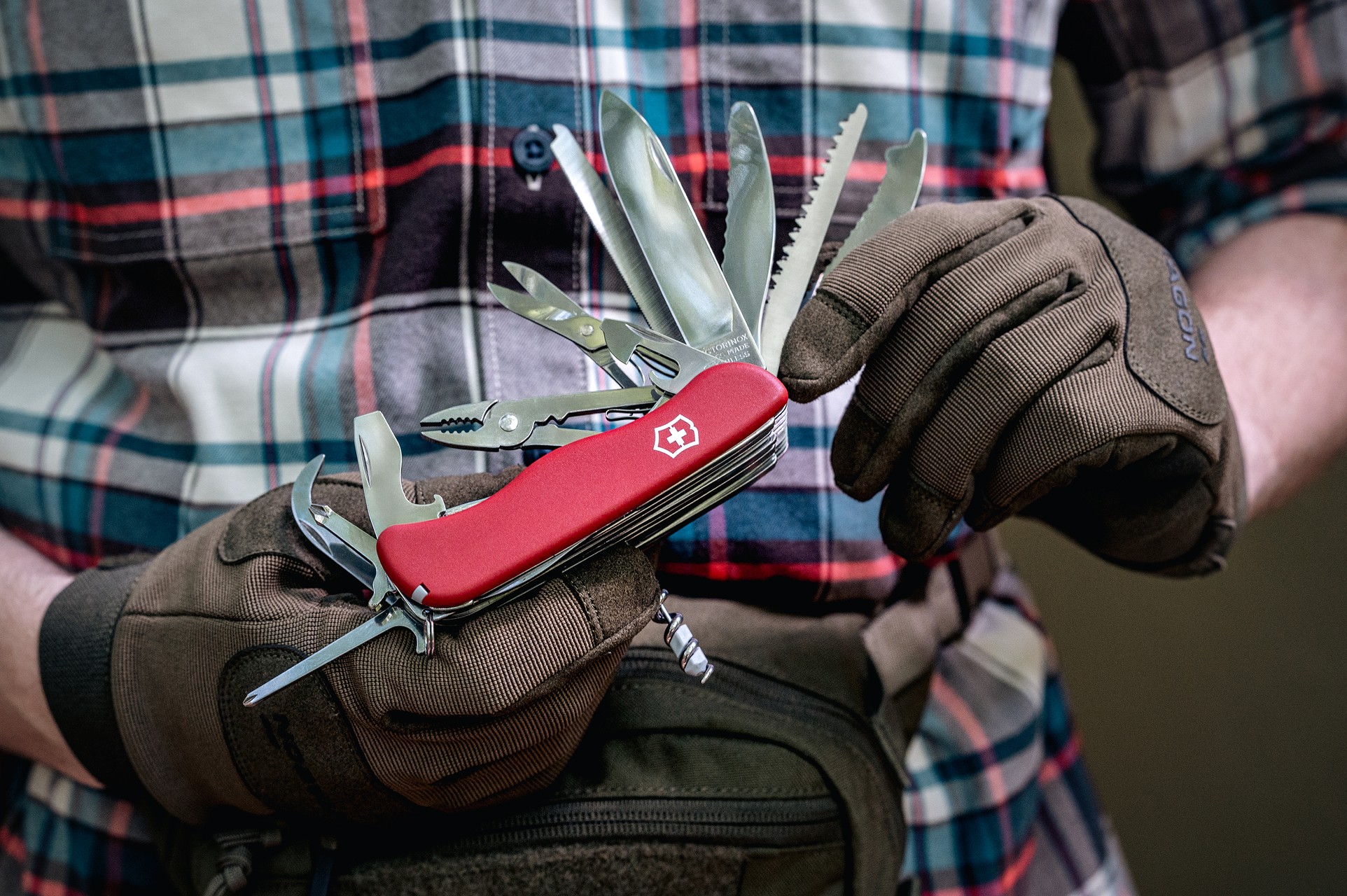 Couteau de poche Work Champ XL Victorinox - Red