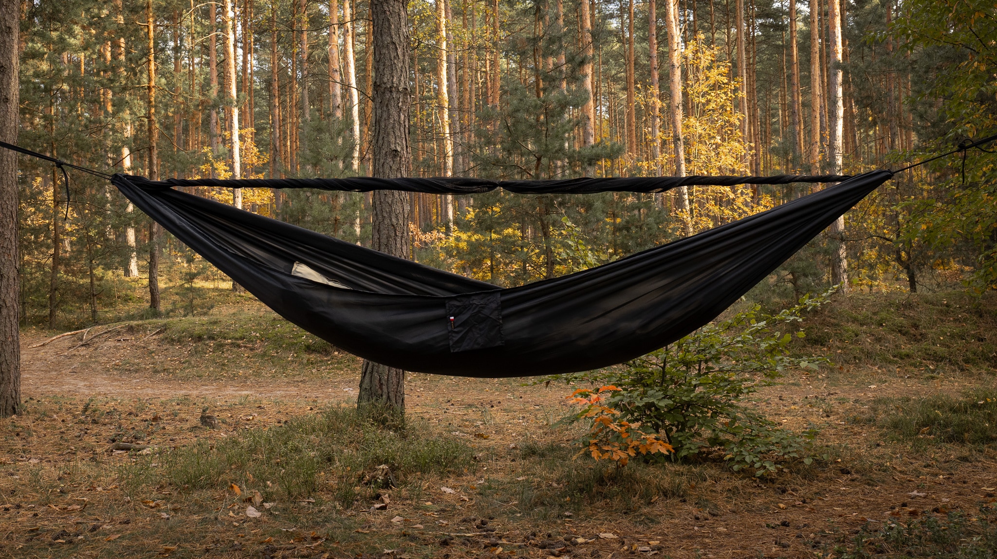 Hamac ultra-léger Ważka V2 Long Double Zip - avec moustiquaire TigerWood -Black