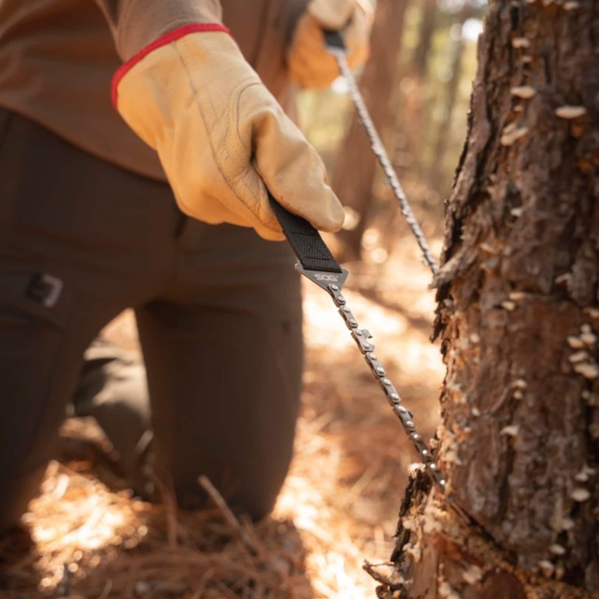 Scie à chaîne manuelle Pocket Chainsaw SOG