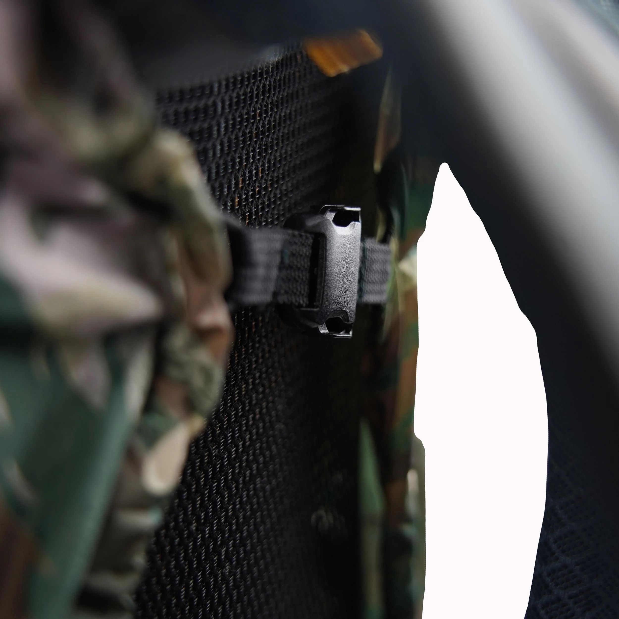 Housse de pluie imperméable pour sac à dos Highlander Outdoor Duck’s Back Raincover Medium 35-45 l - Black