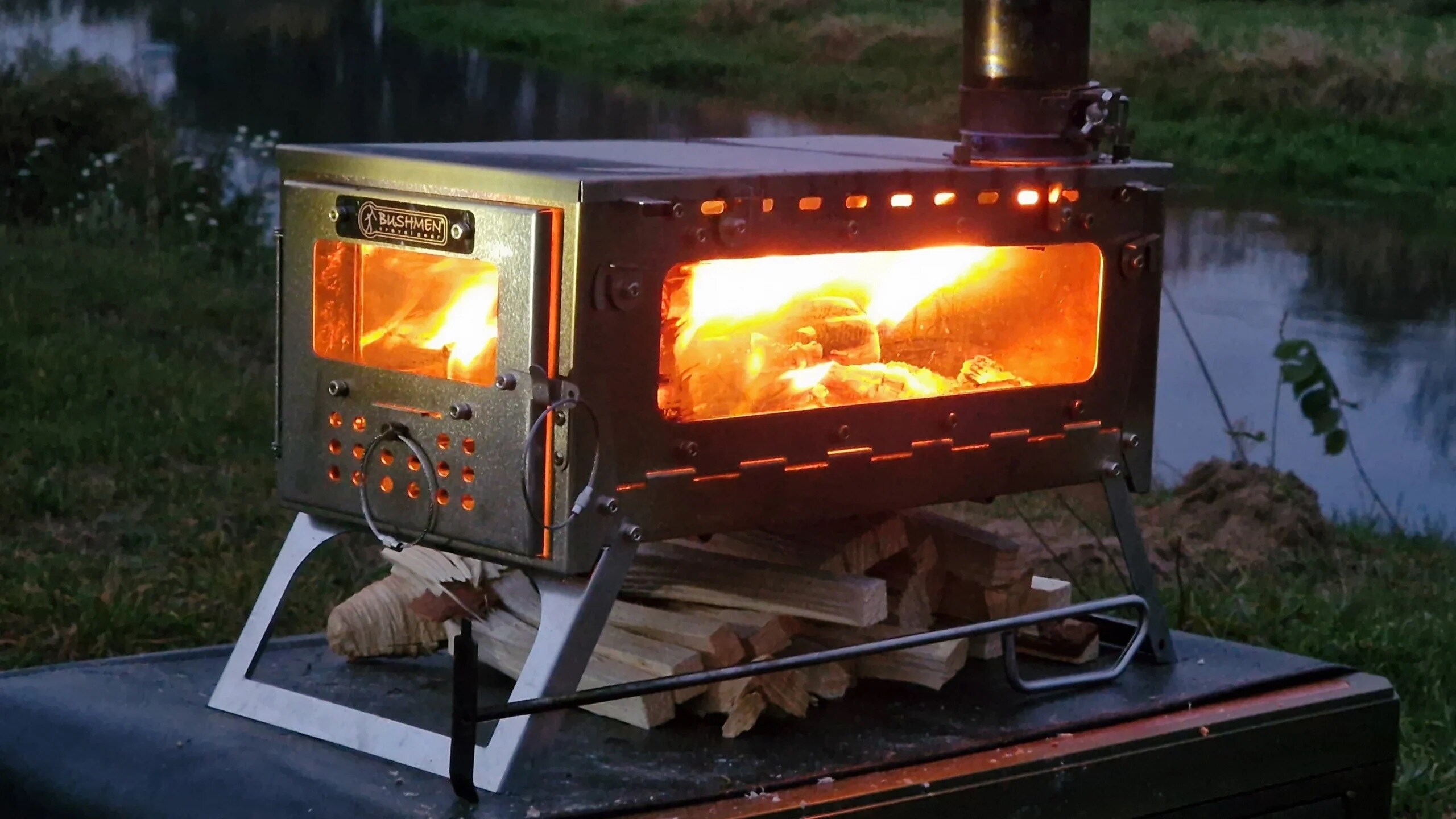 Réchaud De Camping Pliant Bushmen Fastfold - 2 Fenêtres, Grand Modèle - Neuf, Fabriqué En Pologne