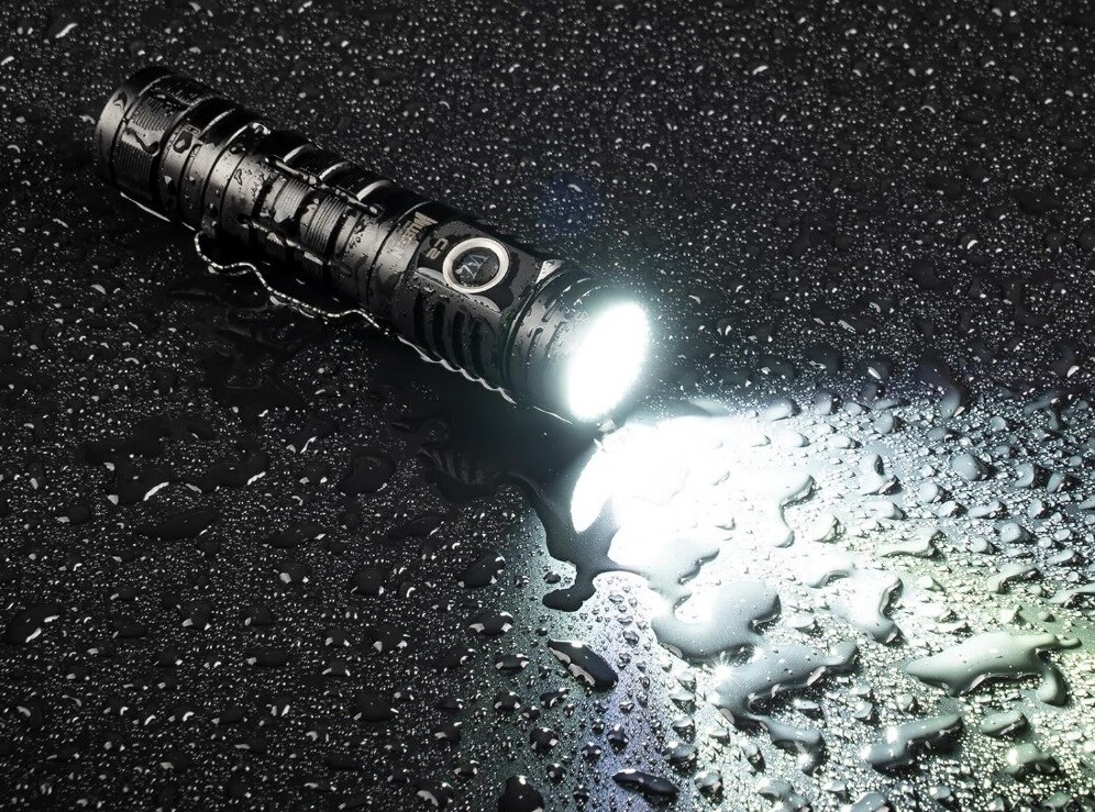 Lampe de poche C2 Power Bank Wuben - 2000 lumens