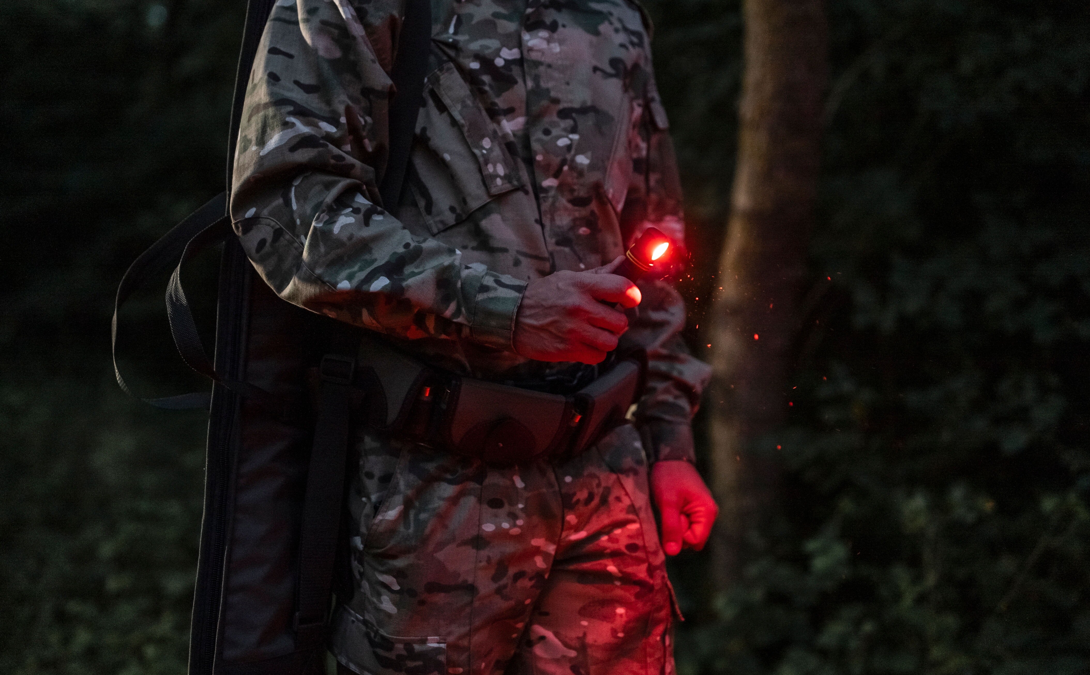 Lampe frontale et coudée Elf C2 Max WR USB-C PCB Warm Armytek 2325 lumens