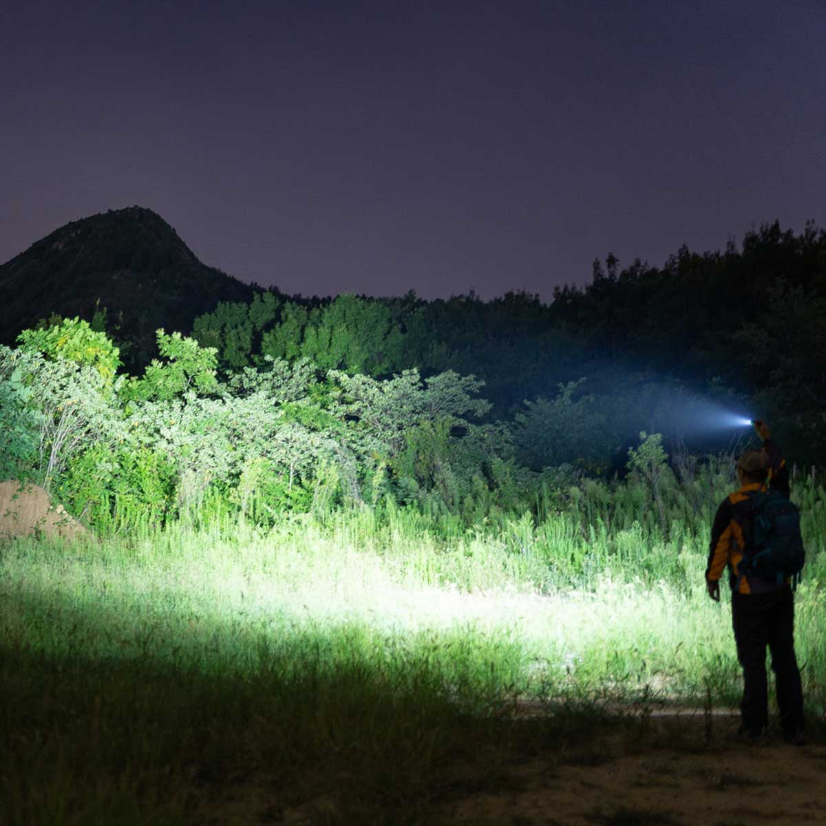 Lampe de poche rechargeable Olight Baton 3 Pro Cool White - 1500 lumens Olight - Desert Tan