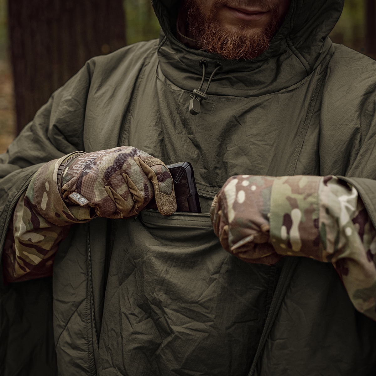 Poncho Swagman Roll Climashield Apex avec fonction sac de couchage Helikon- Adaptive Green