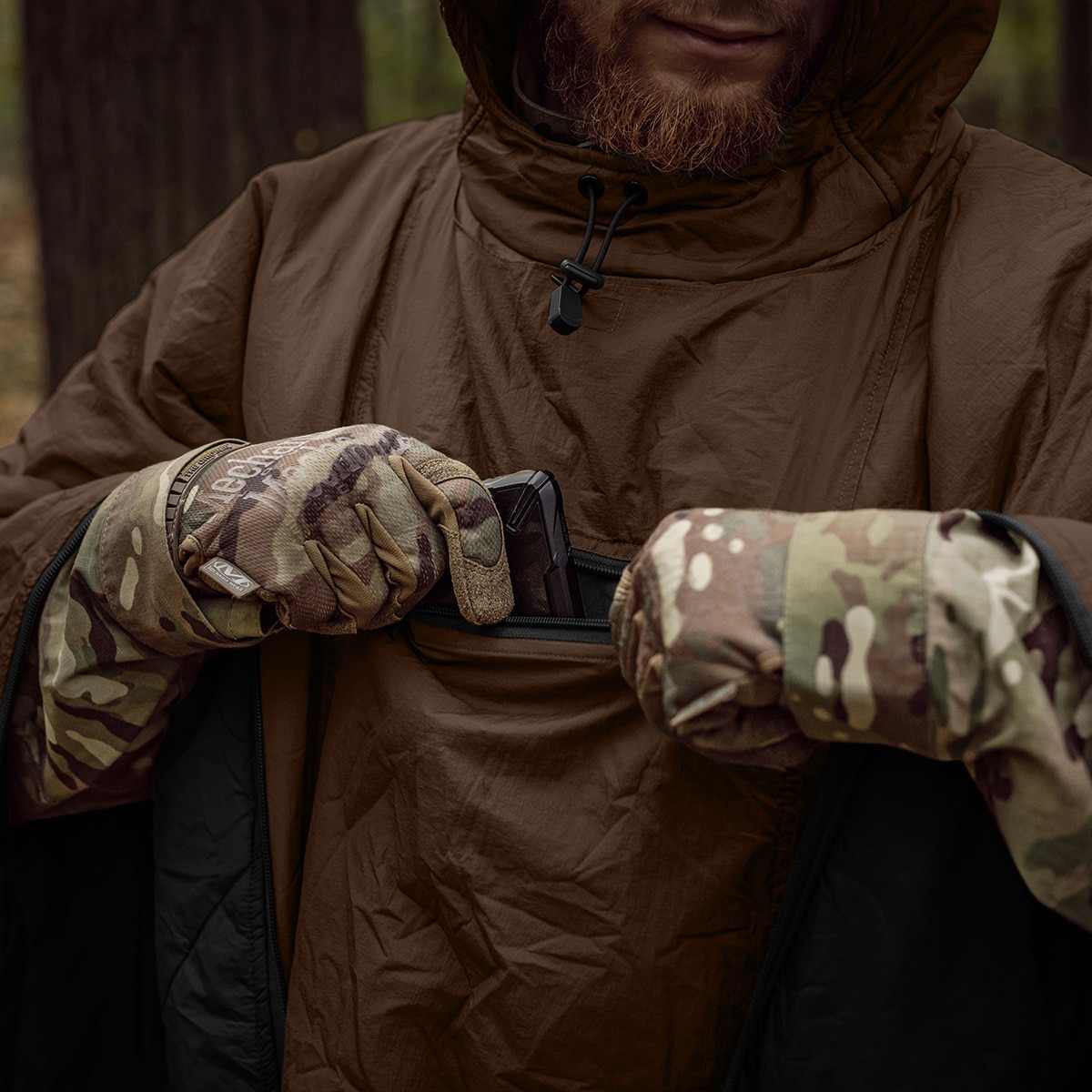 Poncho avec fonction de sac de couchage Swagman Roll Climashield Apex Helikon - Earth Brown