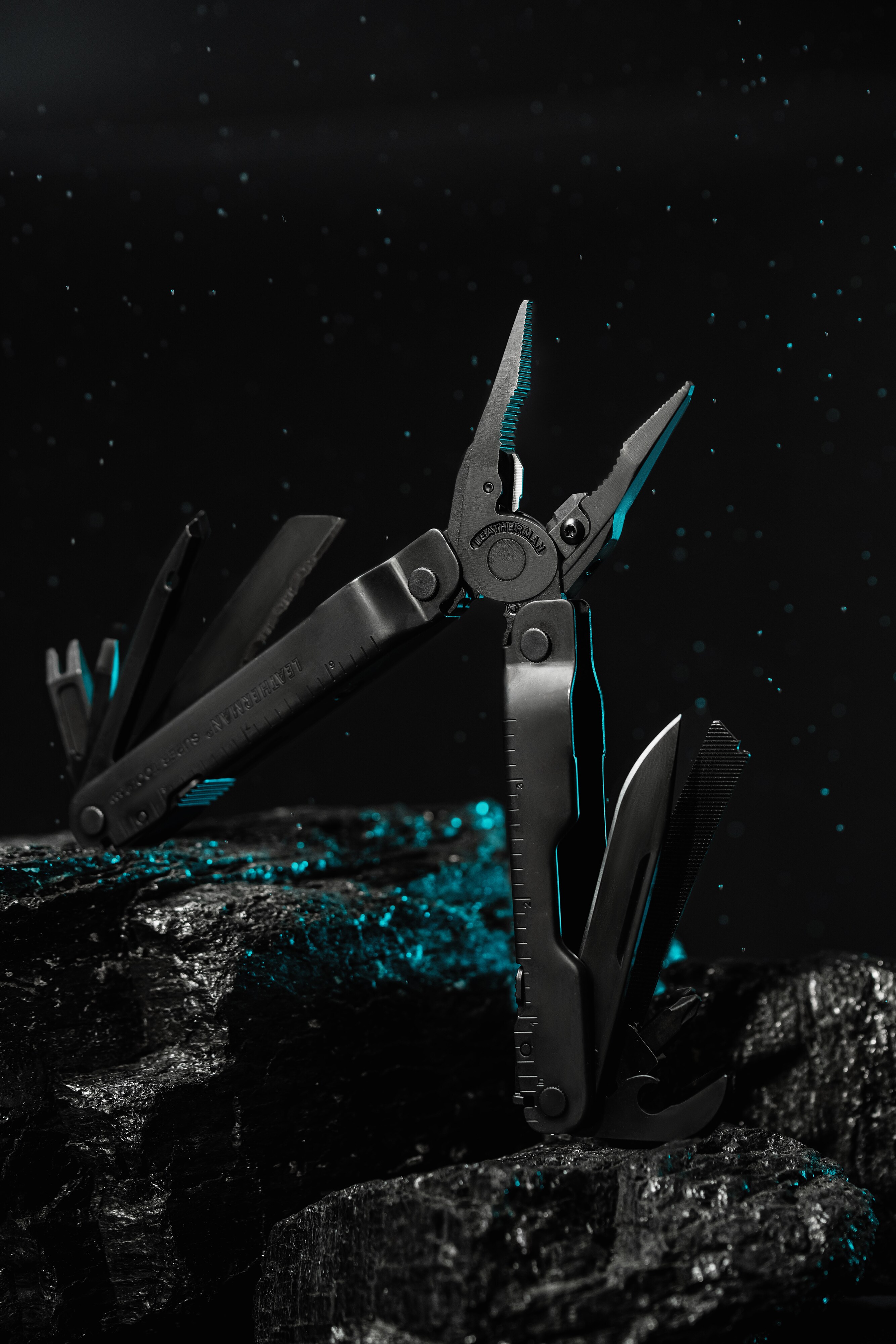 Multitool Super Tool 300M Leatherman - Black