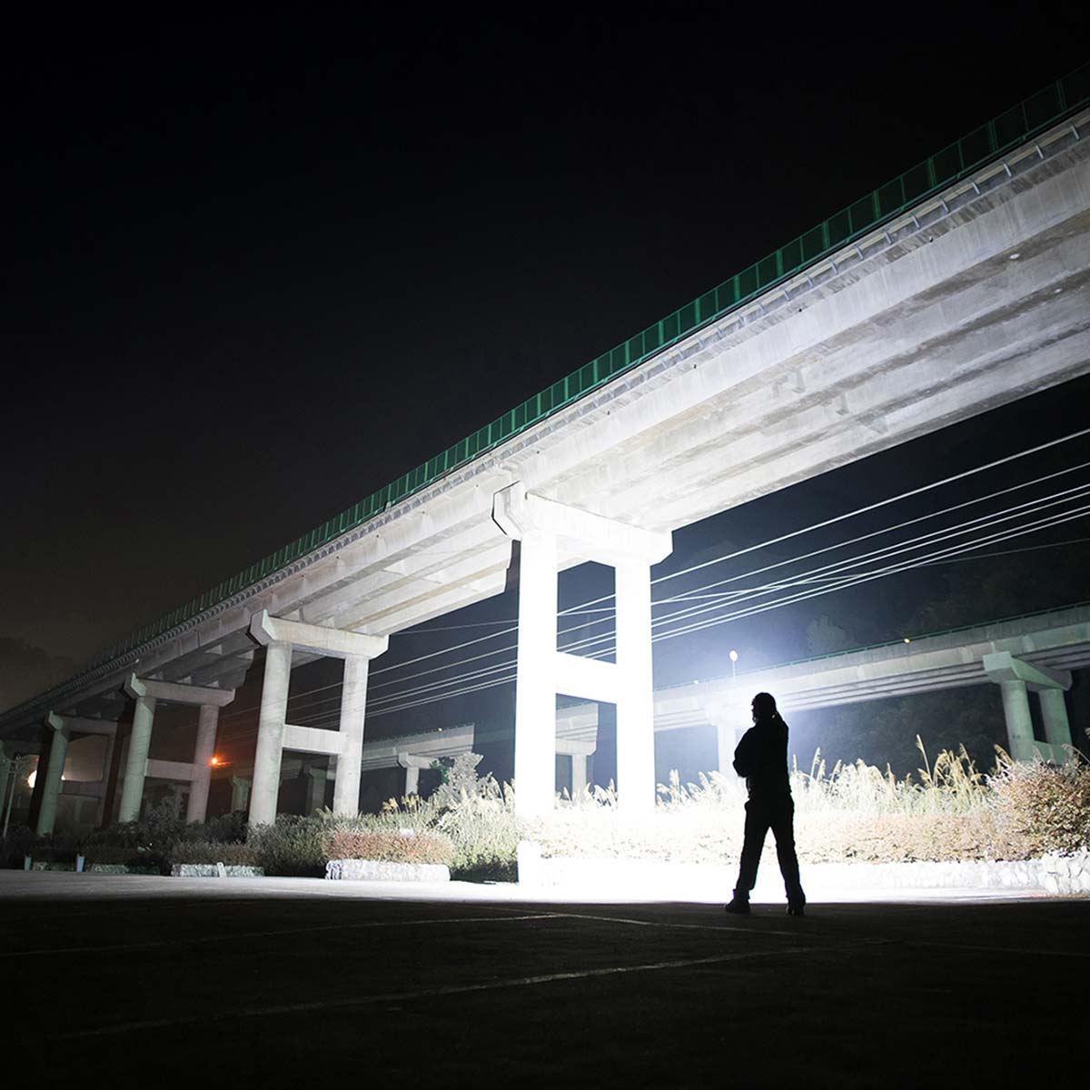 Lampe de poche frontale et angle Perun 2 Cool White Kit 2500 lumens Olight - Black