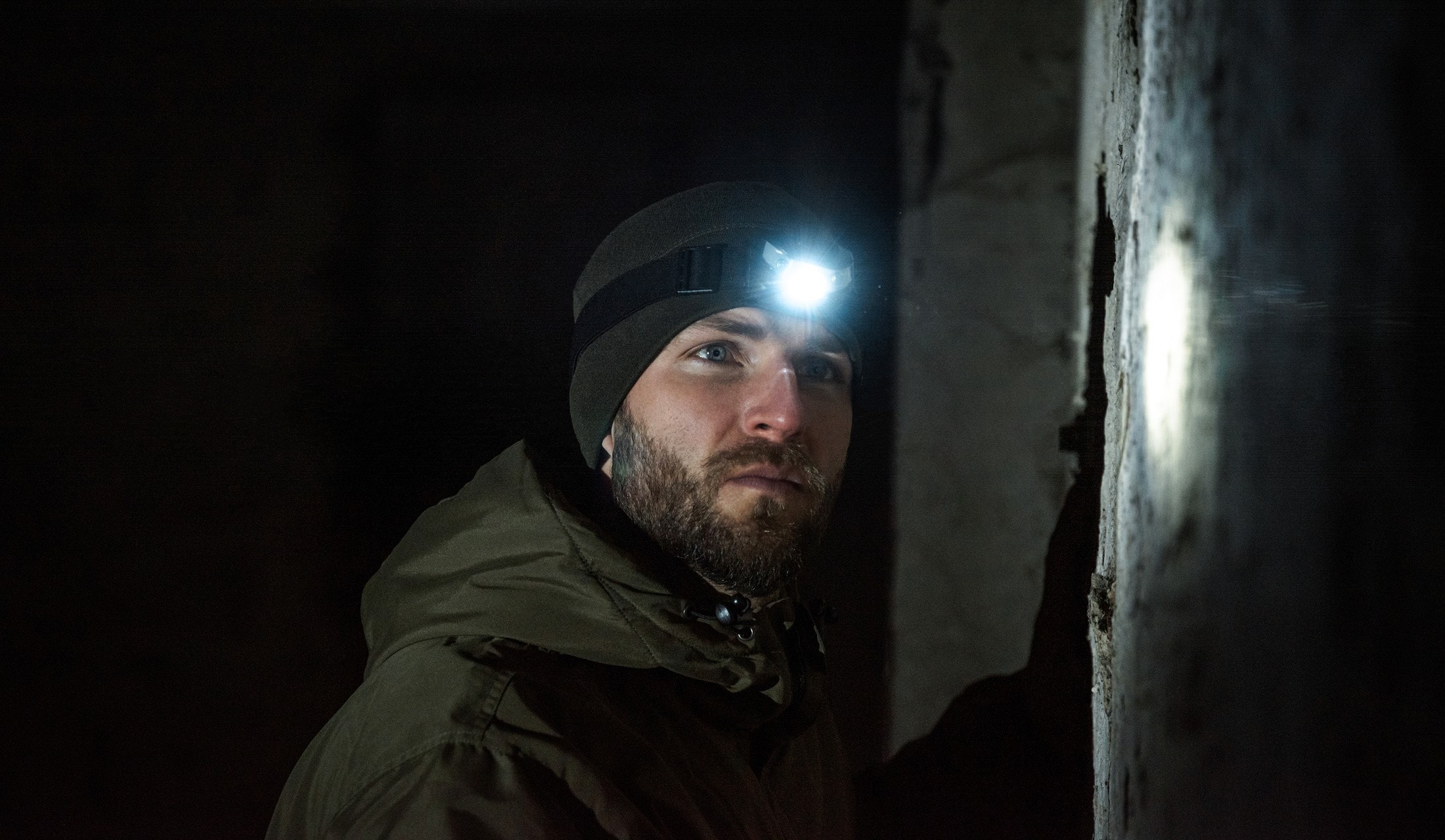 Lampe frontale CREE XPE - 200 lumens Mil-Tec