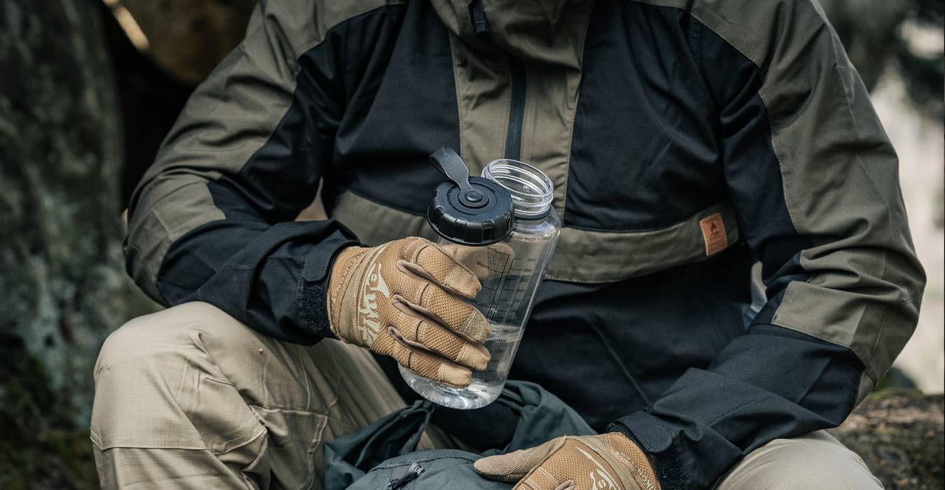 Comment nettoyer sa gourde efficacement : méthodes naturelles