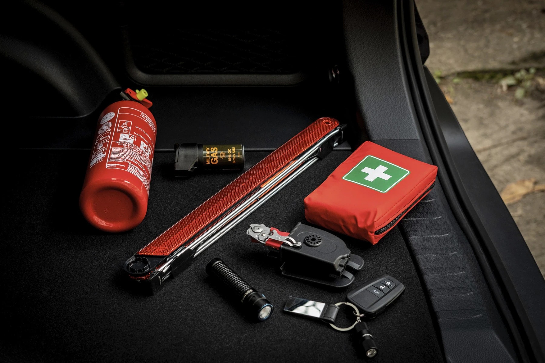 Trousse de secours dans la voiture