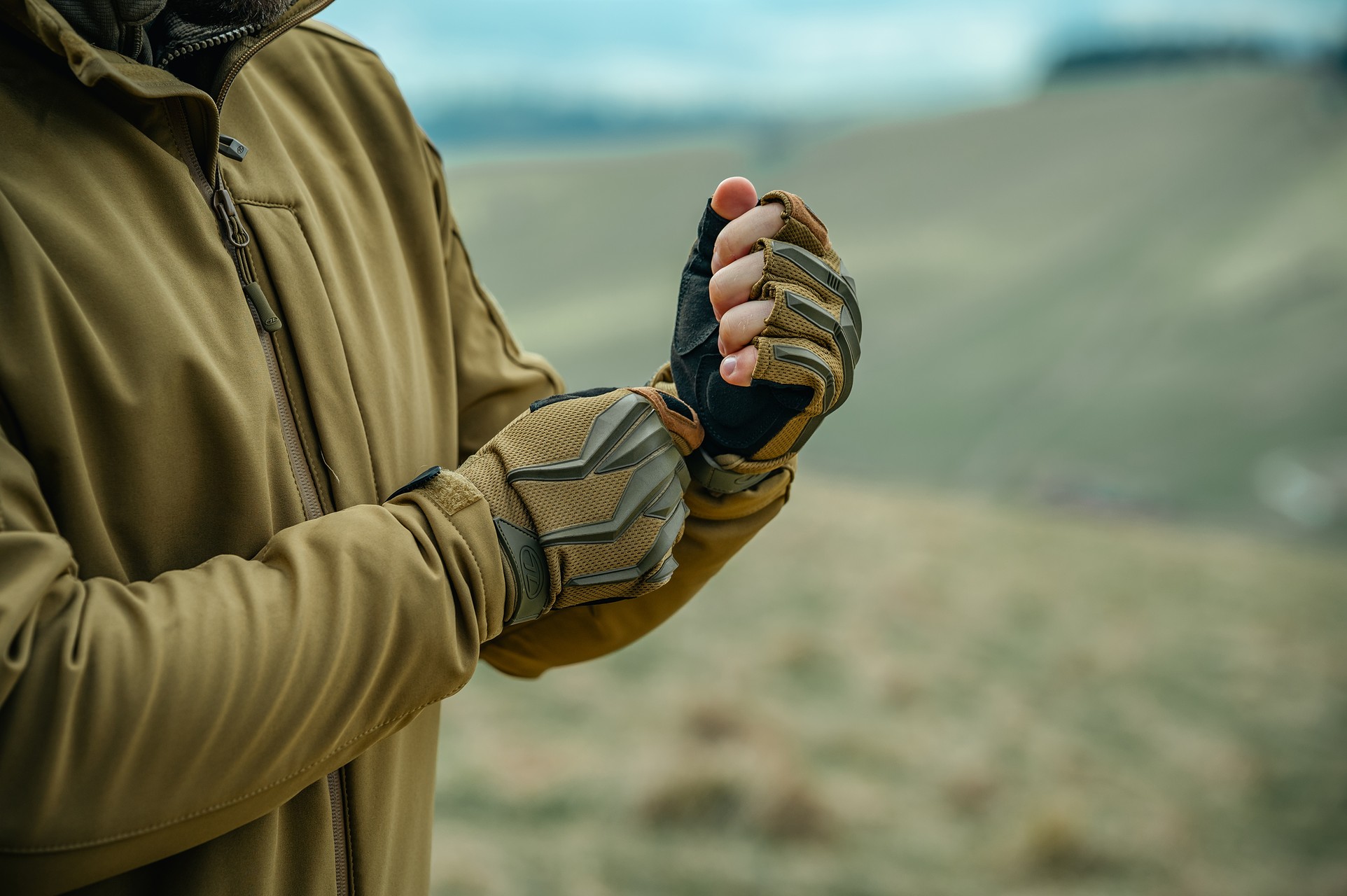 Highlander Forces Raptor Gloves Half Finger taktikai kesztyű - Coyote