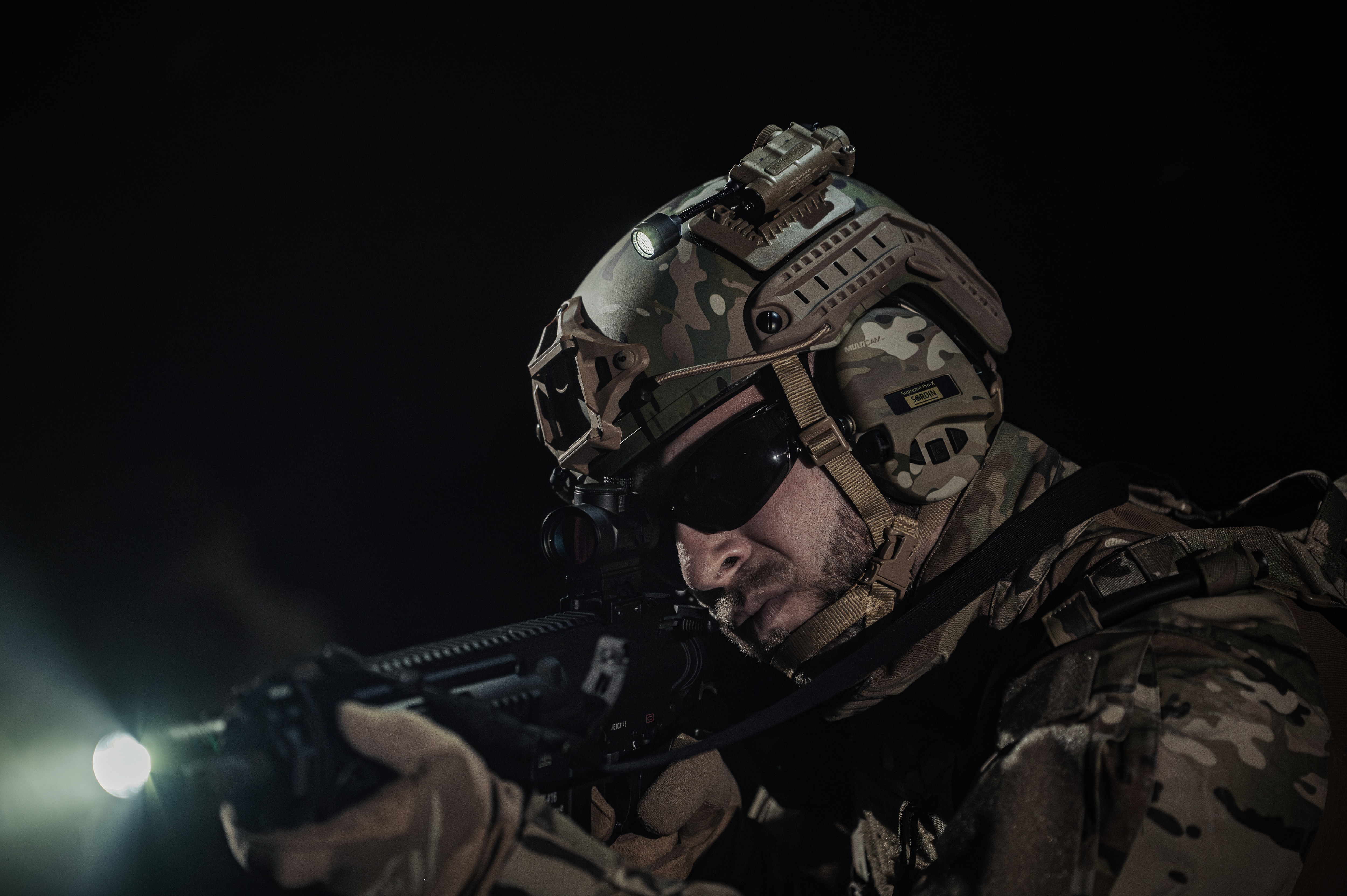 Sordin Supreme Pro-X Neckband aktív hallásvédő - MultiCam