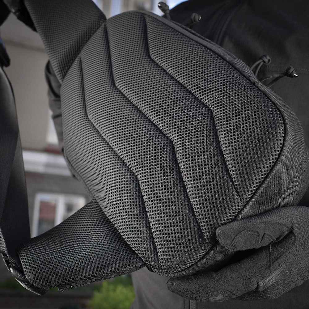 M-Tac Buckler Bag Elite Hex válltáska 7 l - Black
