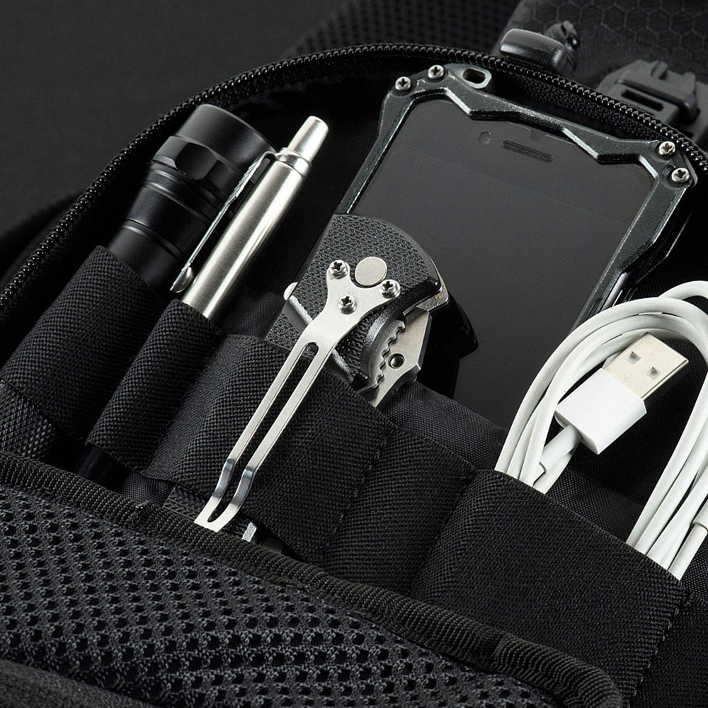 M-Tac Buckler Bag Elite Hex válltáska 7 l - Black