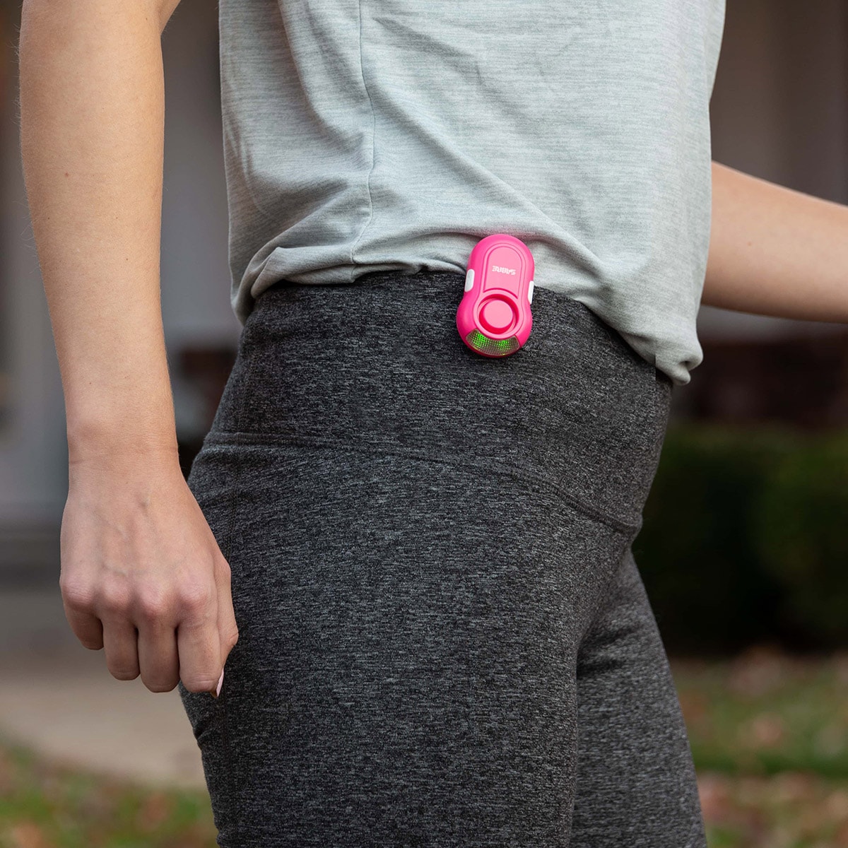 Sabre Red Clip-On LED személyi riasztó - Pink