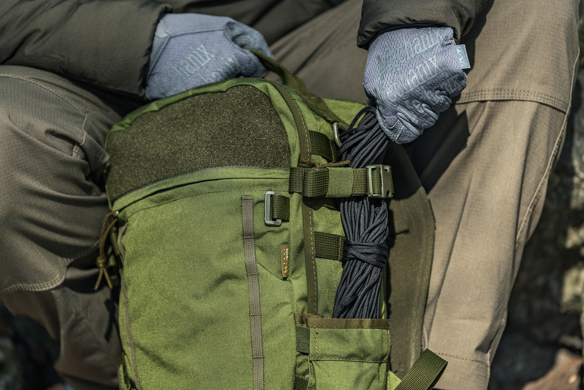 Badger Outdoor 550 Paracord ejtőernyőzsinór 30 m - Black