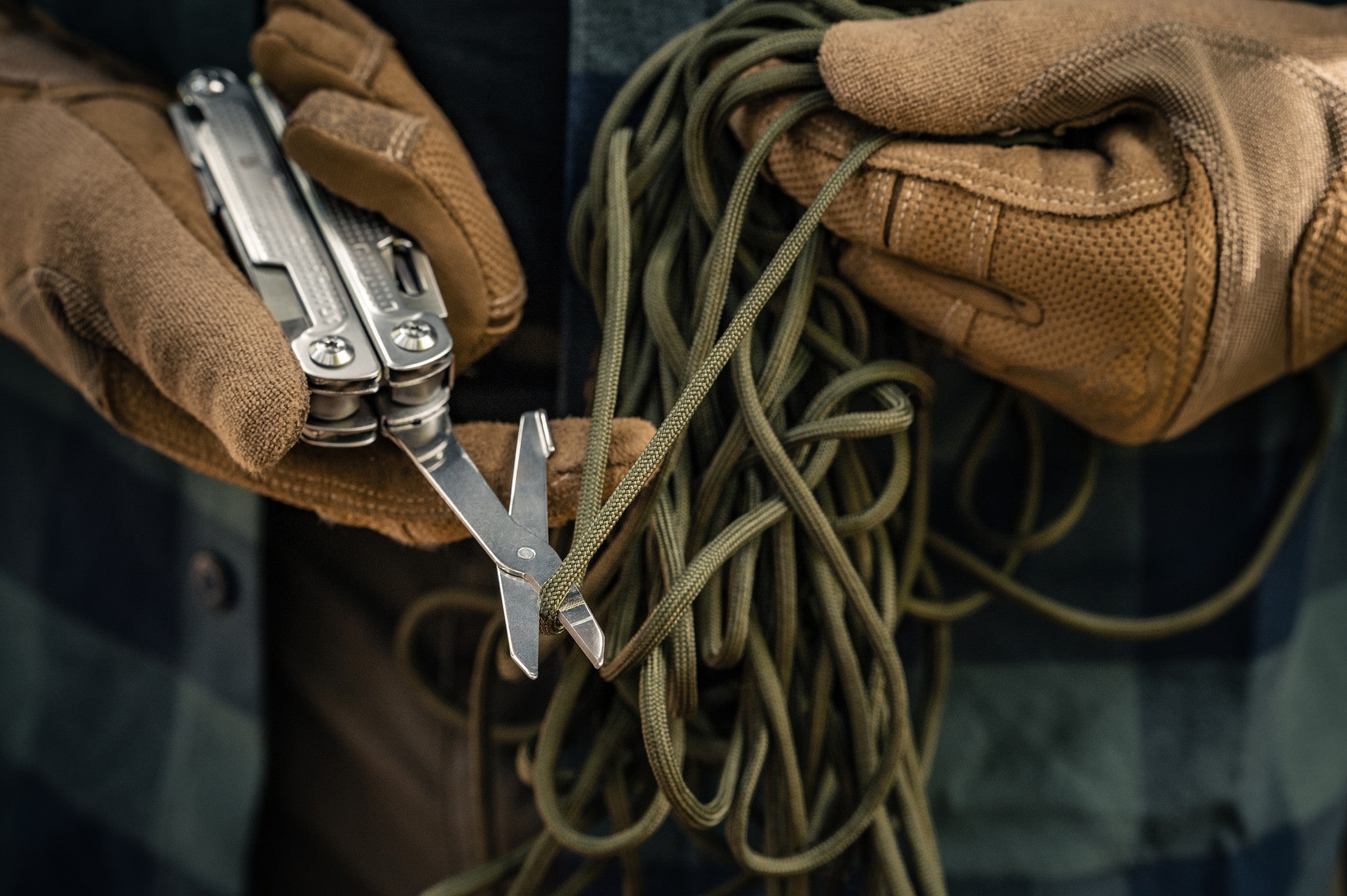 Badger Outdoor 550 Paracord ejtőernyőzsinór 30 m - Olive