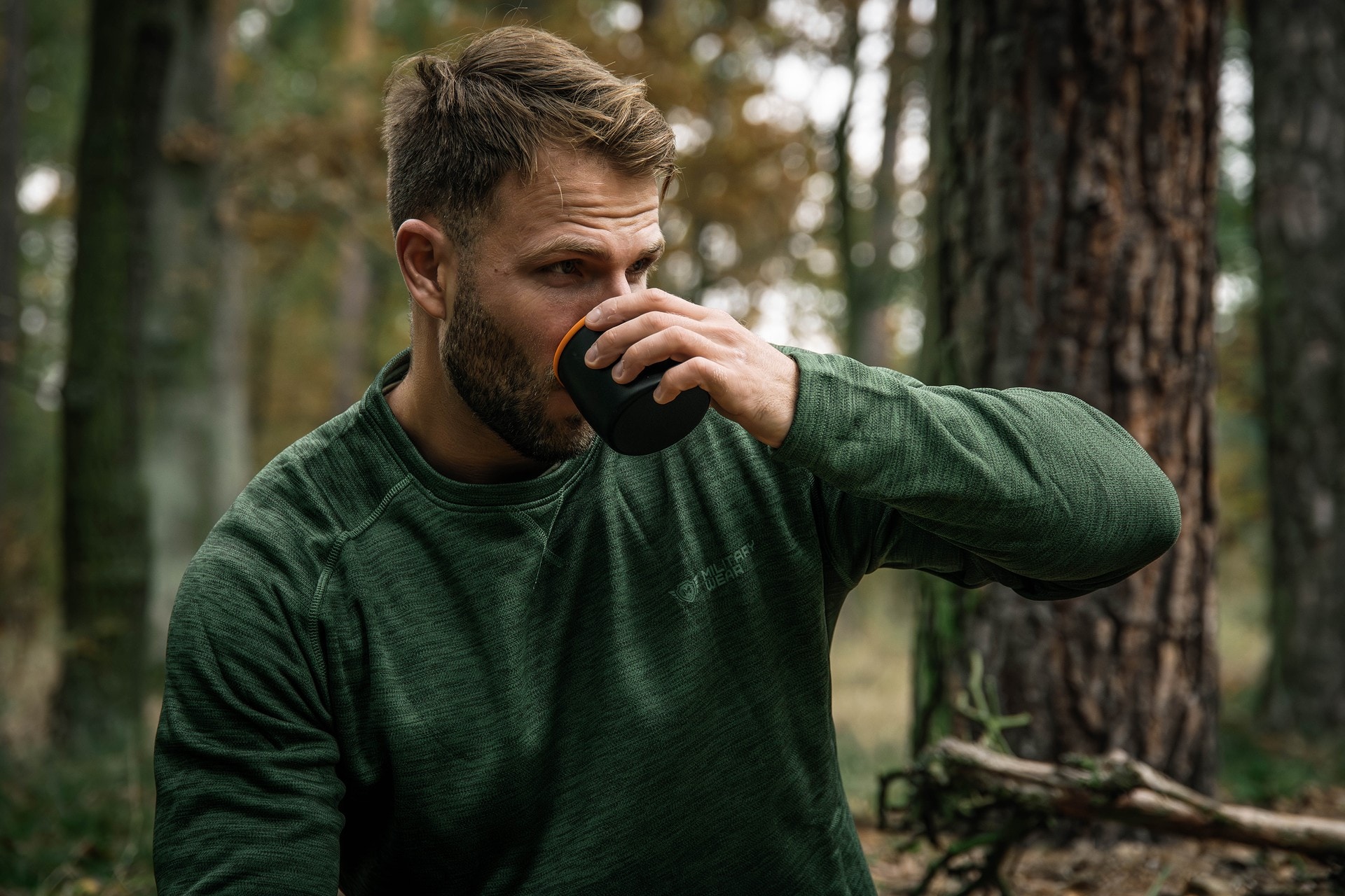 Esbit Vacuum Flask termosz 1 l - Black