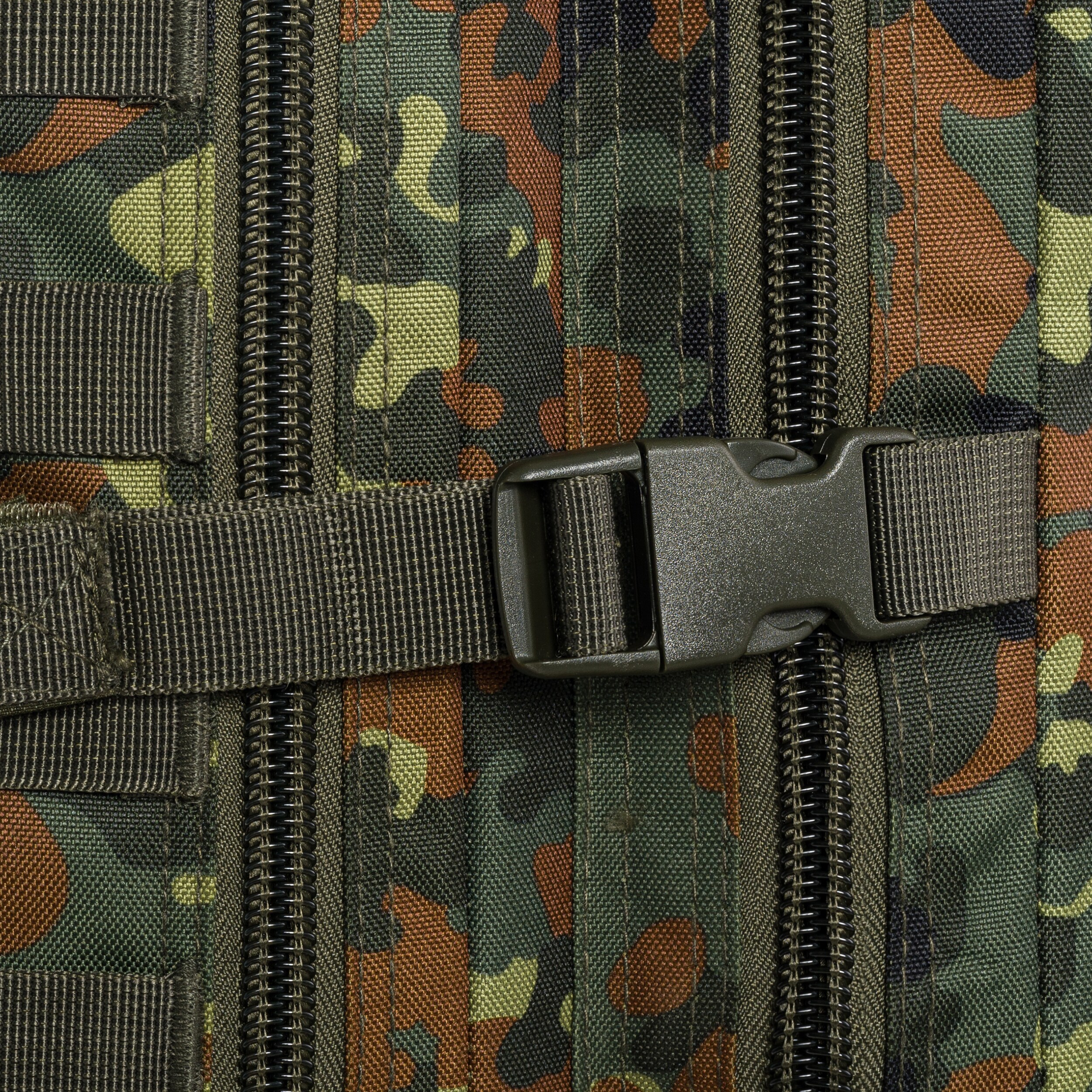 Mil-Tec Assault Pack Large hátizsák 36 l - Flecktarn