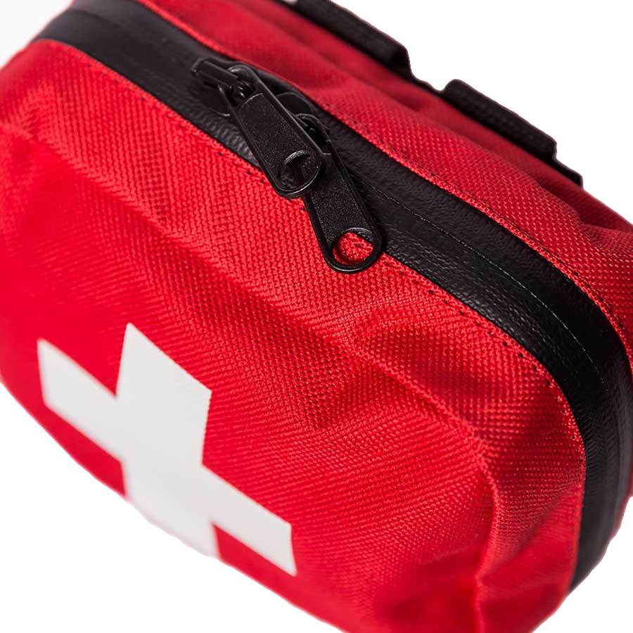 Medaid 230 személyes elsősegély készlet felszereléssel Red