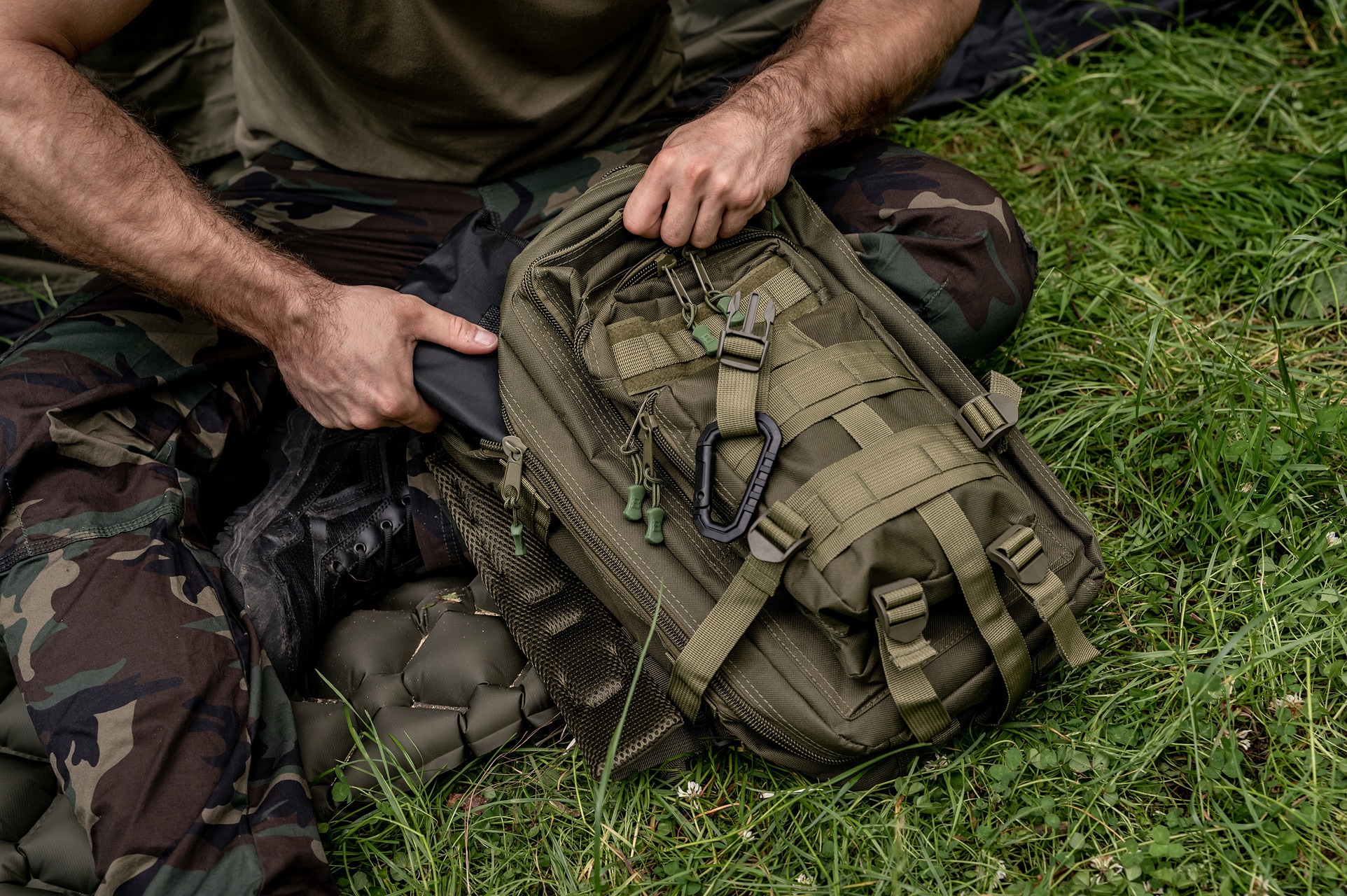 Badger Outdoor Recon hátizsák 25 l Olive