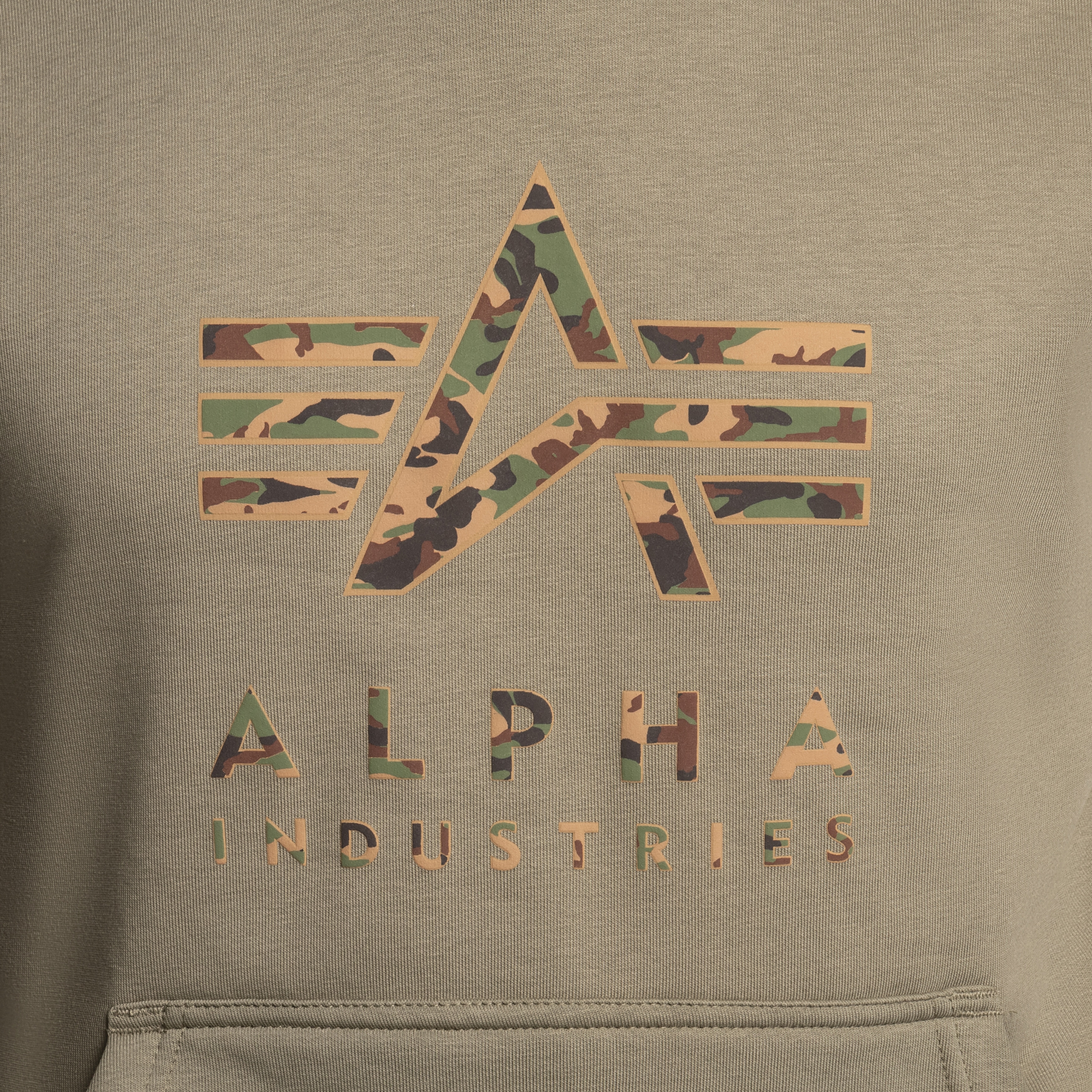Alpha Industries Camo TPU Hoody pulóver - Olive