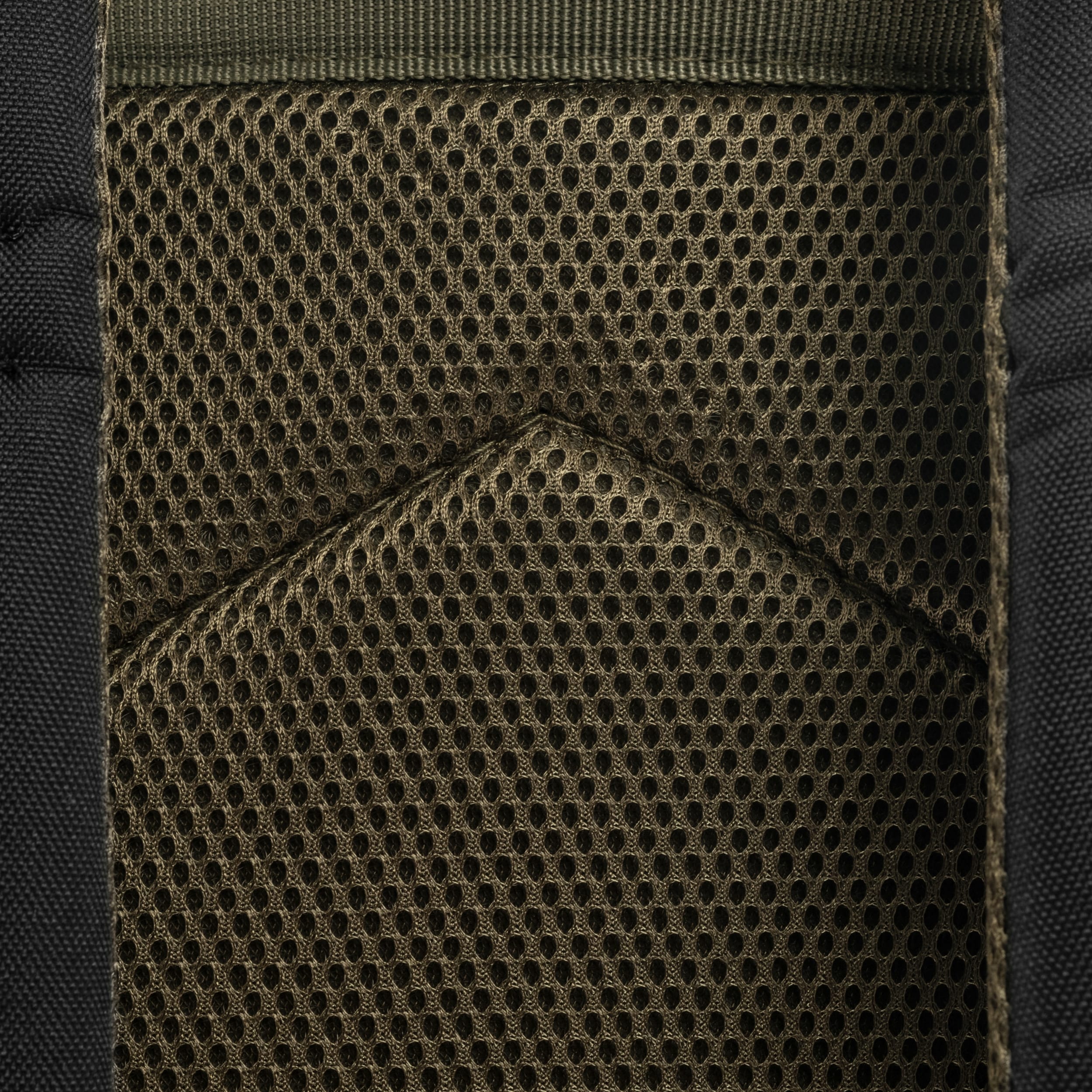 Mil-Tec Assault Pack Large hátizsák 36 l - Ranger Green/Black