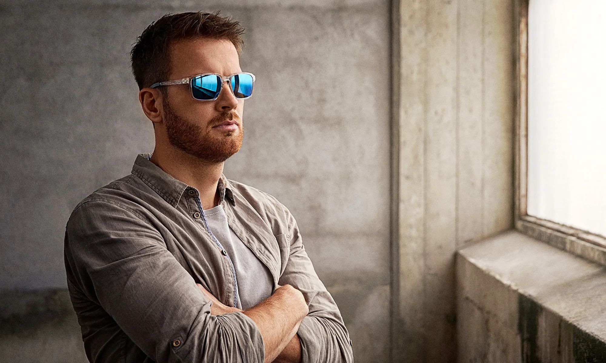 Wiley X Alfa szemüveg - Captivate Polarized Blue Mirror/Gloss Clear Crystal