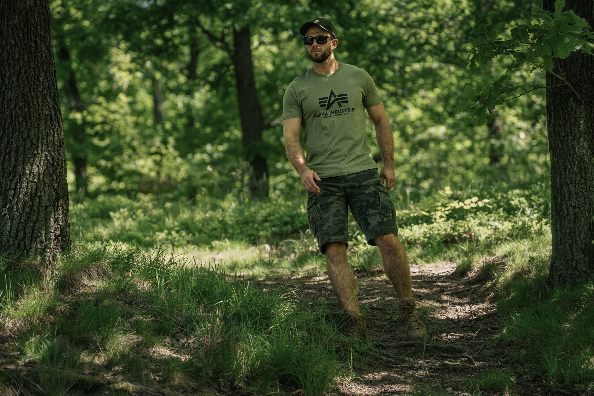 Alpha Industries Basic T-shirt póló - Olive/Black