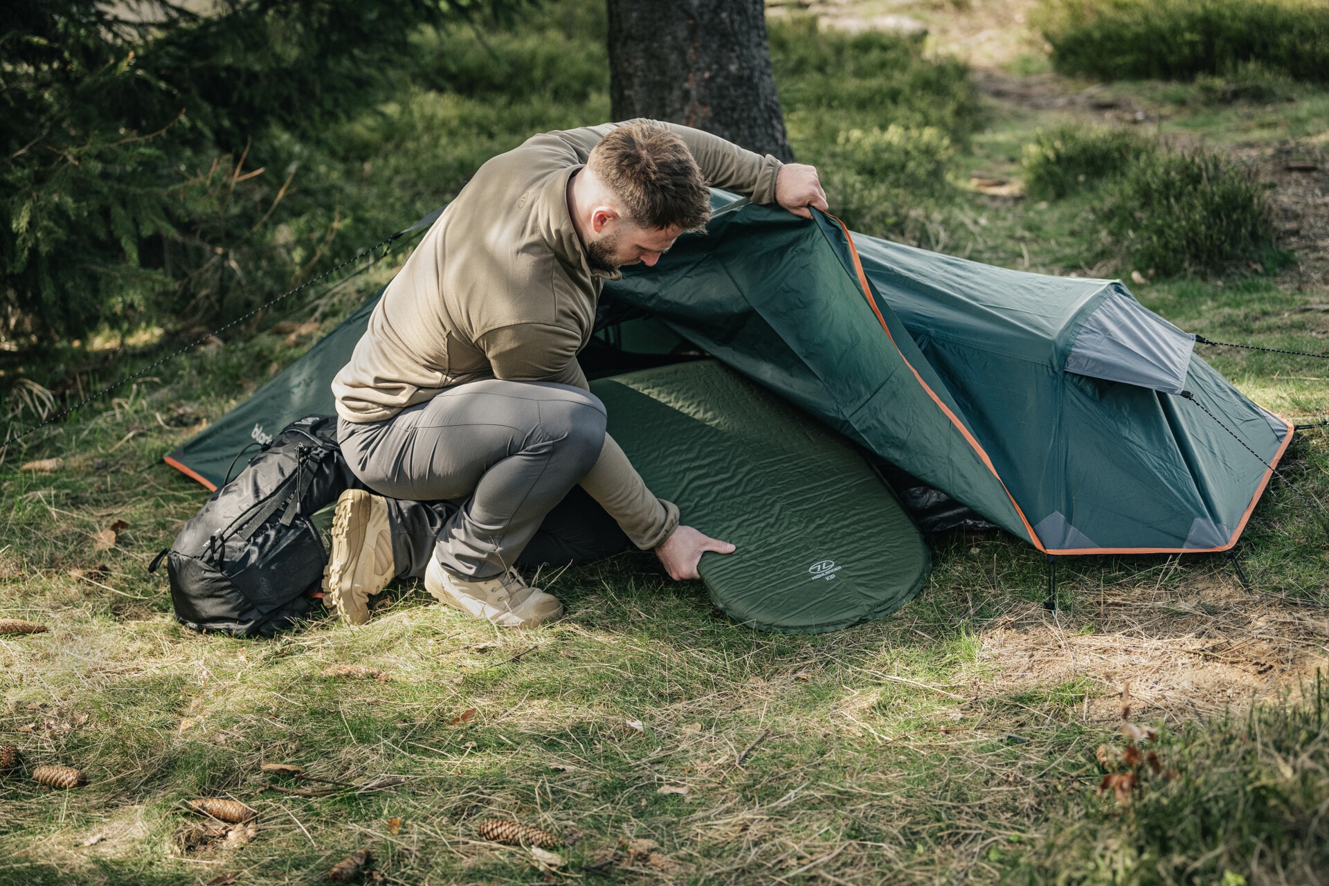 Highlander Outdoor Kip Mat önfelfújó matrac - Olive