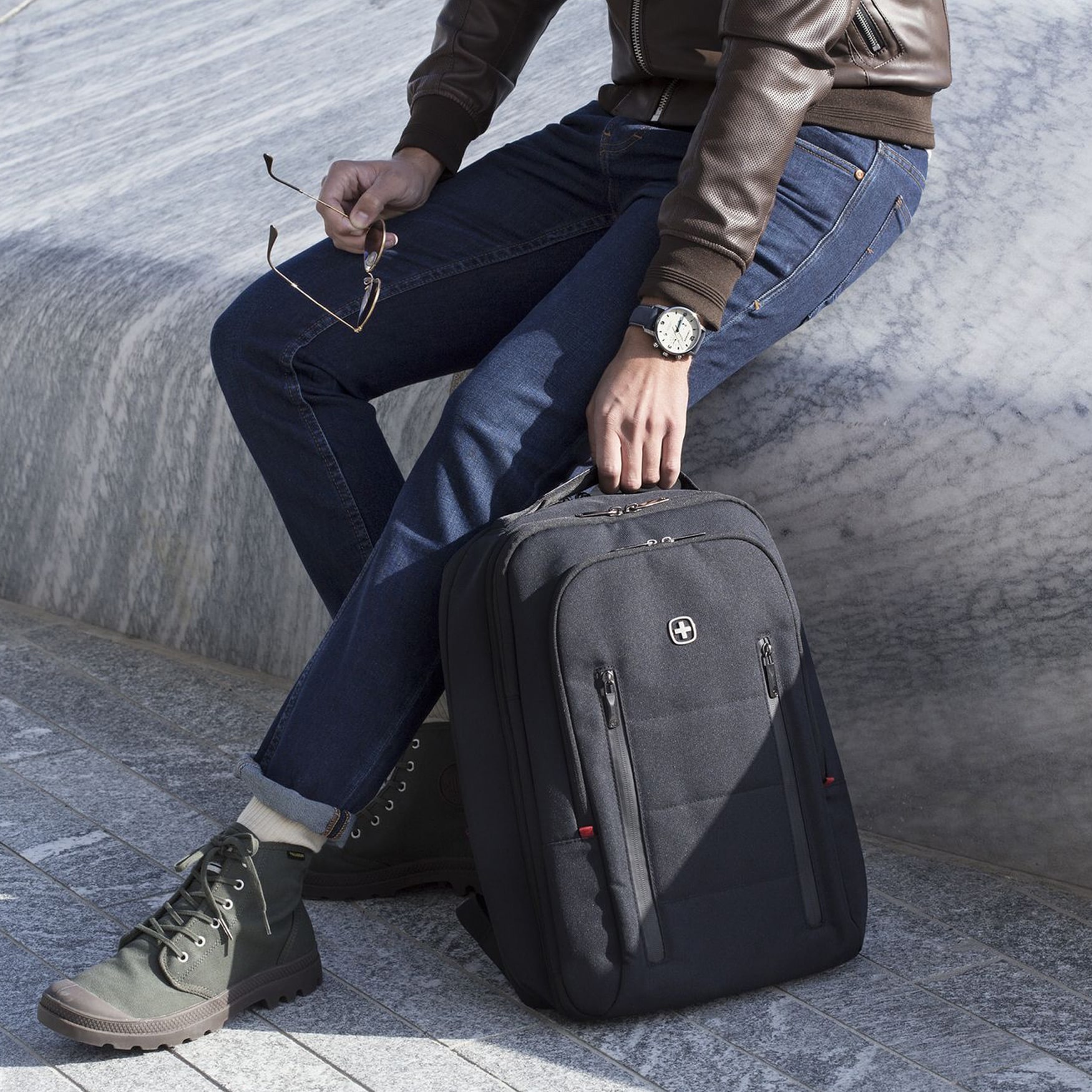 Wenger City Traveler hátizsák 16 + 8 l - Black