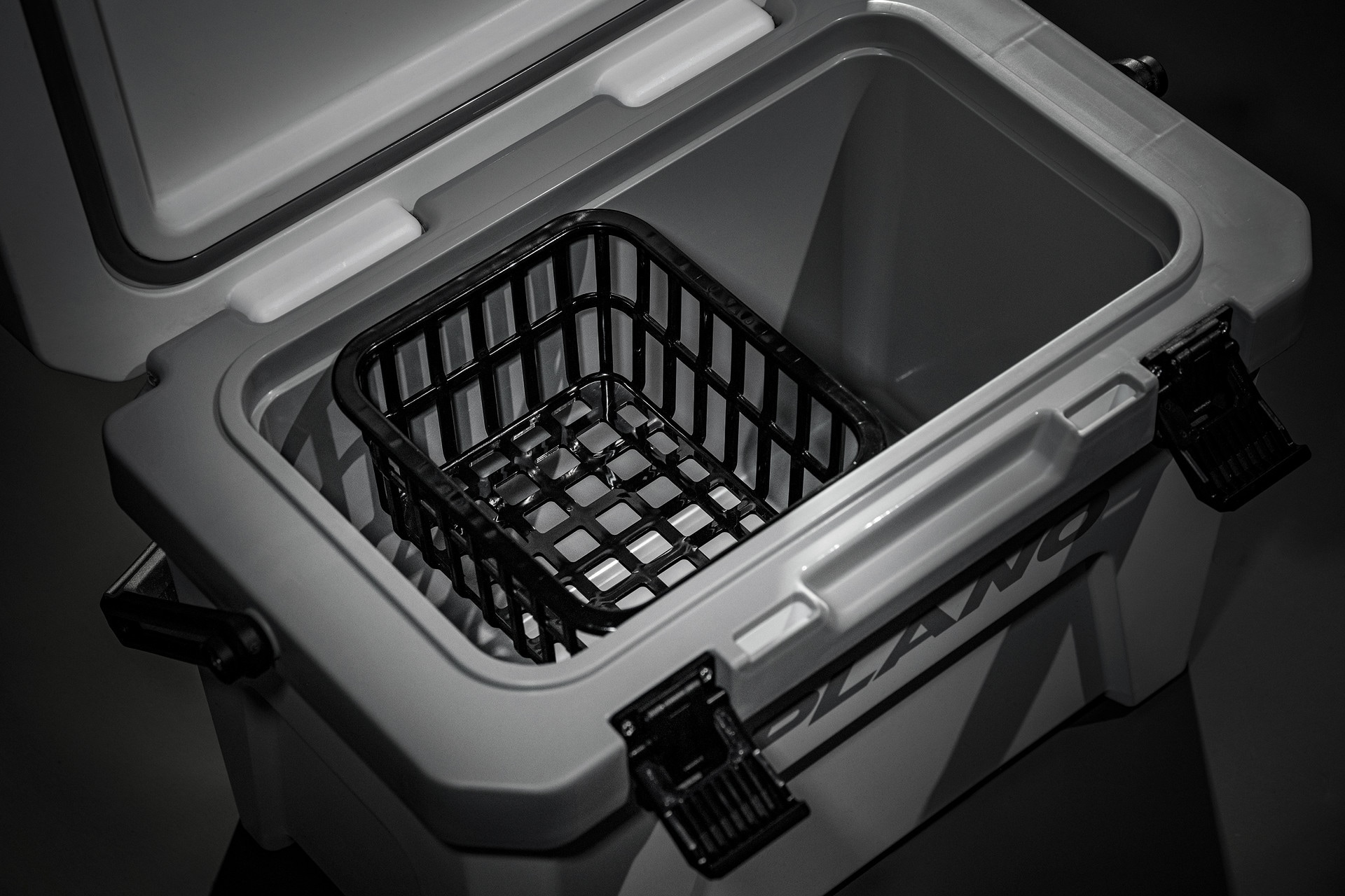 Plano Outdoors Frost Cooler hűtőtáska 14 l - White