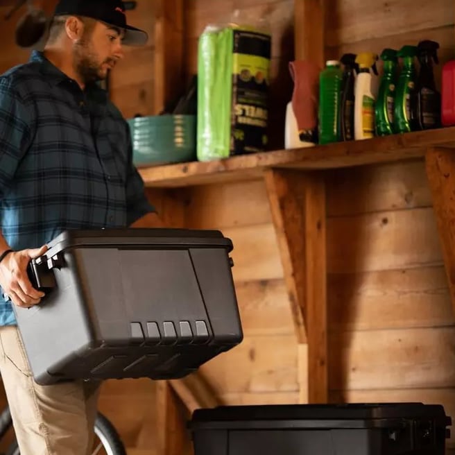 Plano Sportsman's Trunk Small szállítódoboz 53 l - Black