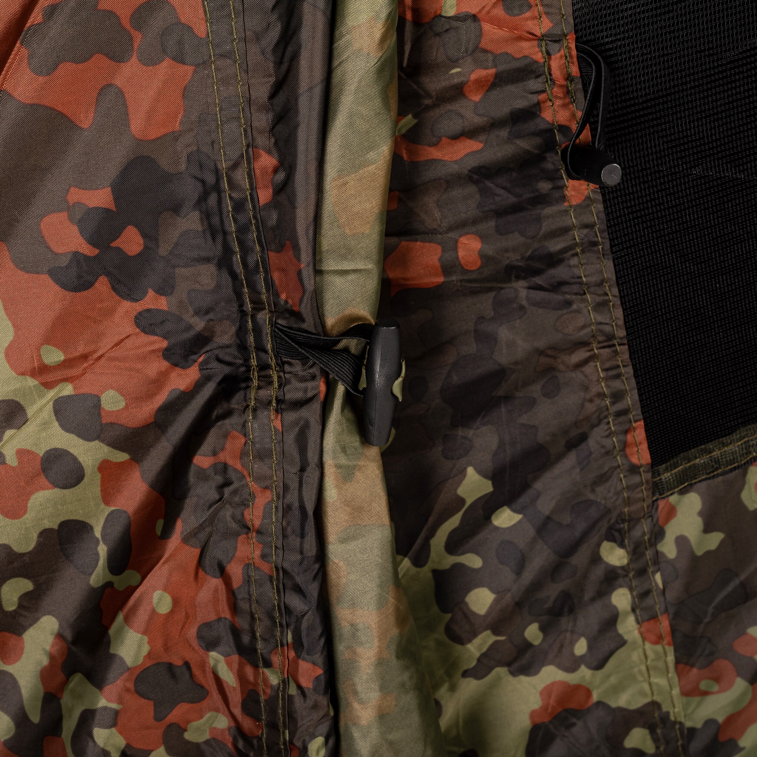 Mil-Tec Recom  1 személyes odu sátor - Flecktarn